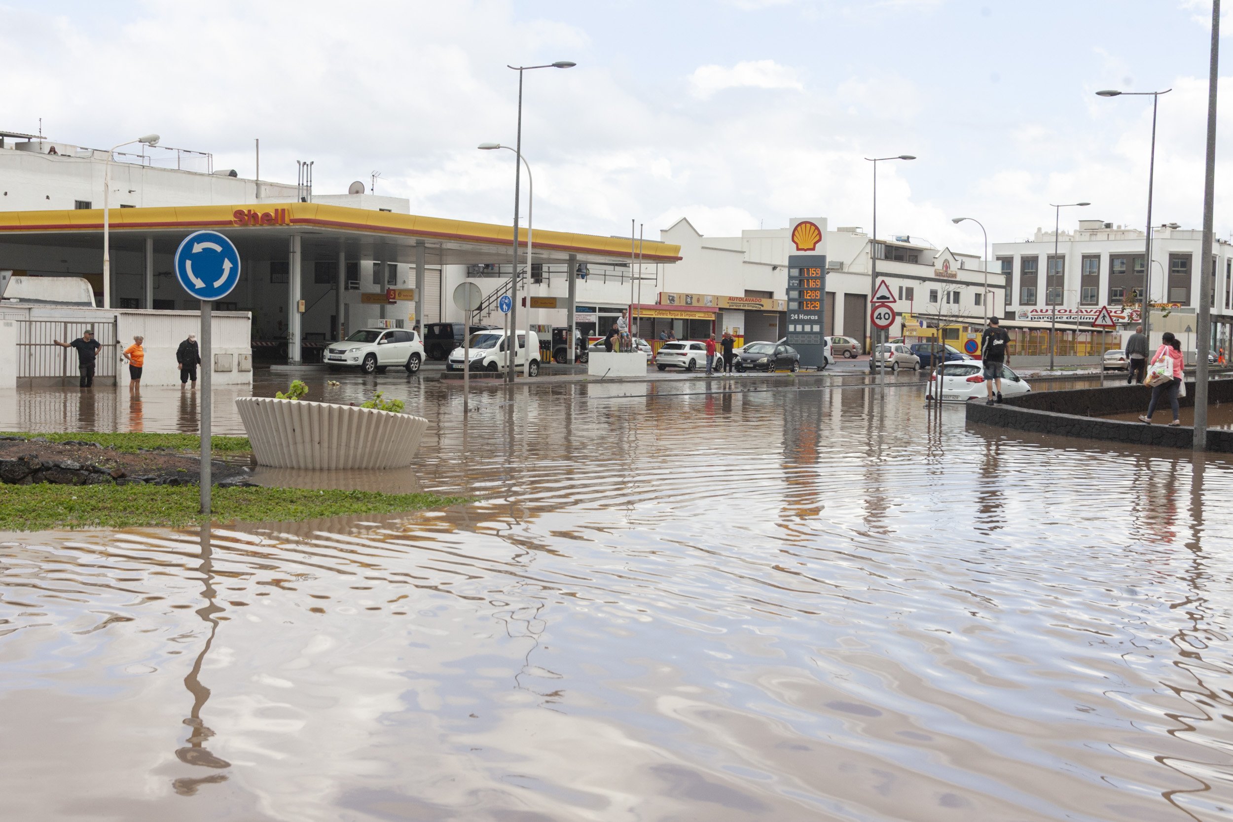 Lluvias el pasado 12 de abril en Arrecife. Foto: Juan Mateos.
