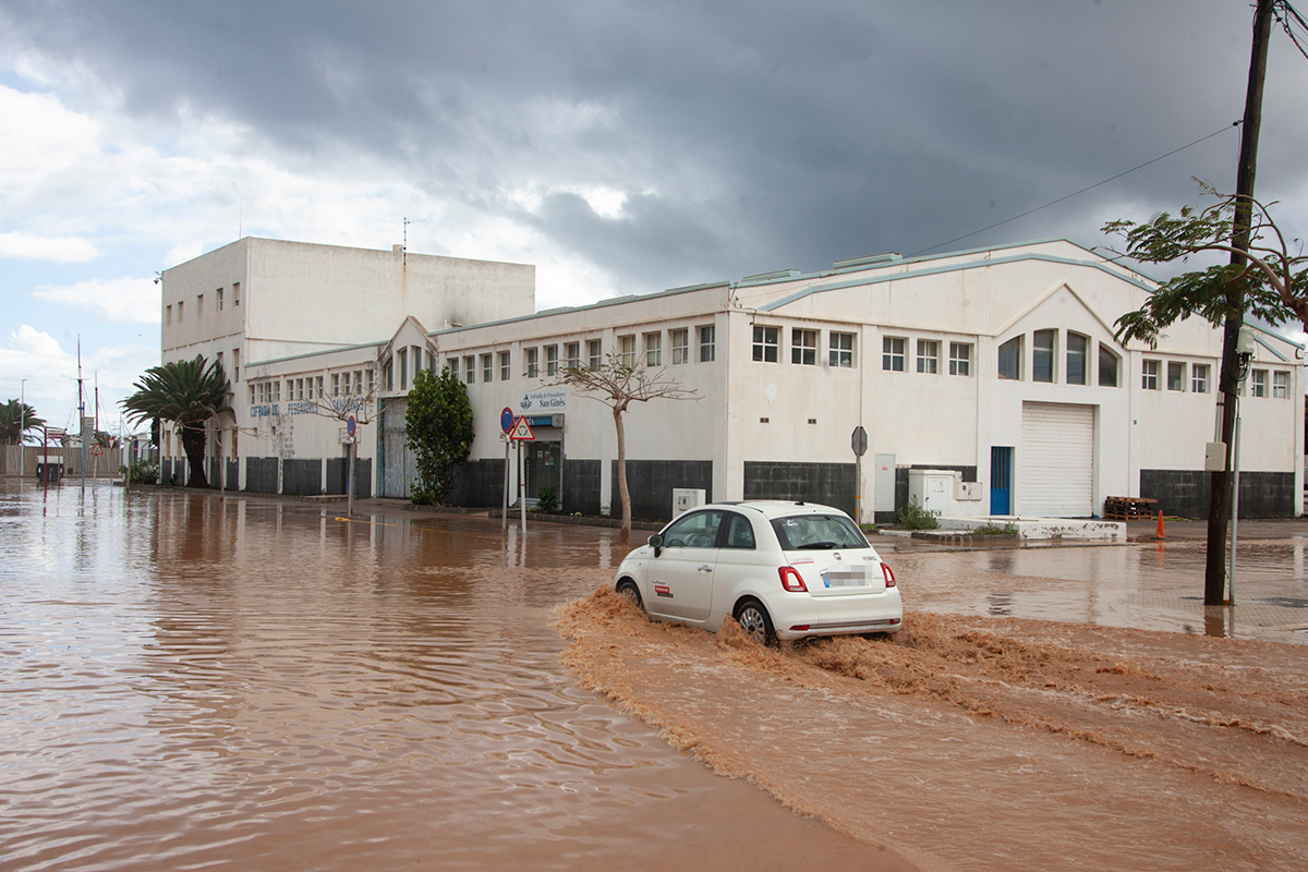 Inundaciones del pasado 12 de abril en Arrecife. Fotos: Juan Mateos.