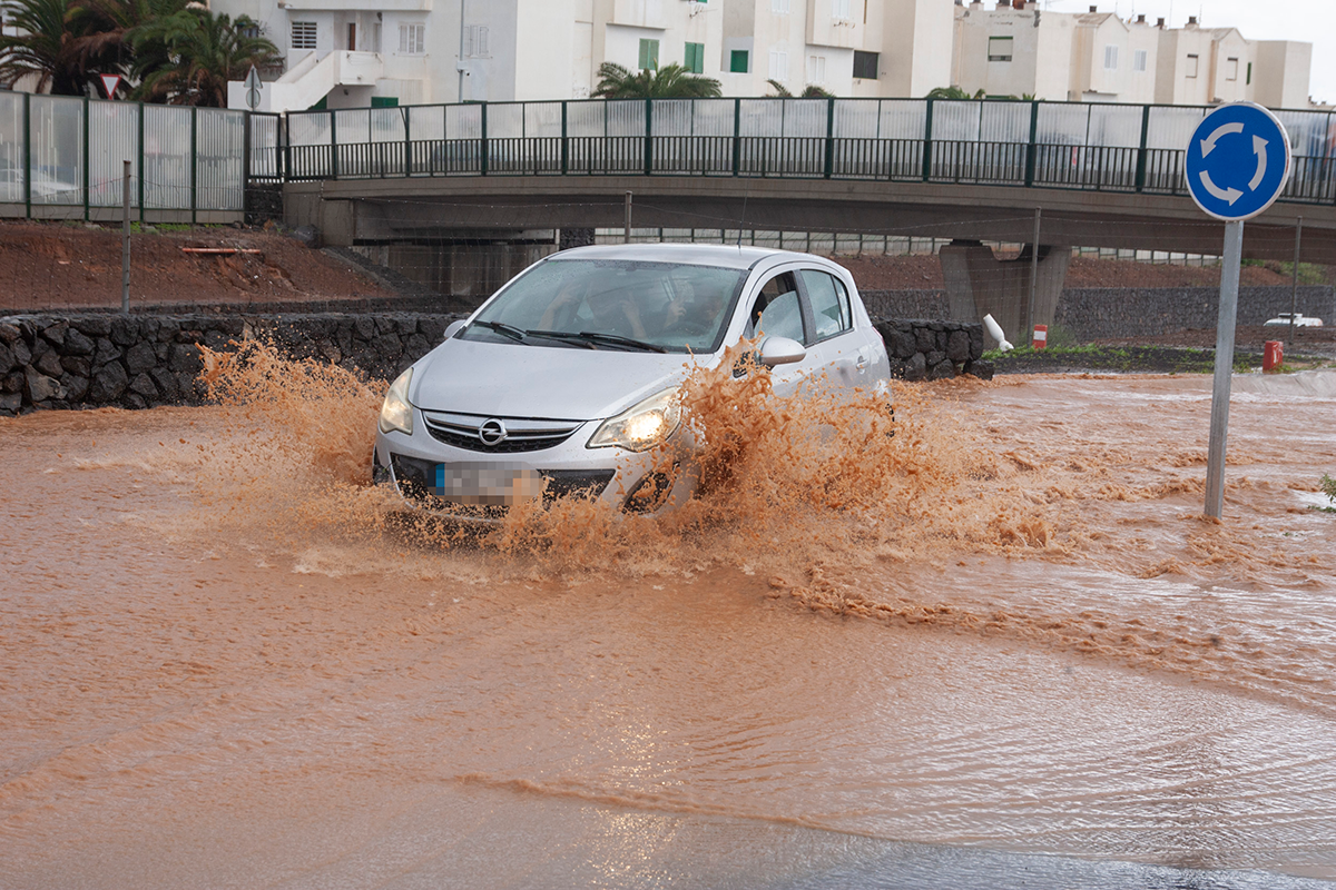 Inundaciones del pasado 12 de abril en Arrecife. Fotos: Juan Mateos.