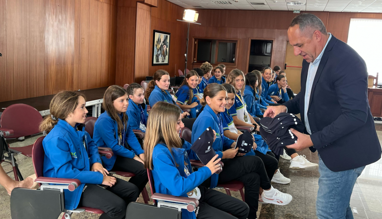 Recibimiento del CD Pingüinos