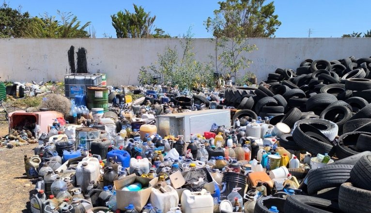 FOTO TRASERA DEL CEMENTERIO 4 FOTO TRASERA DEL CEMENTERIO 4