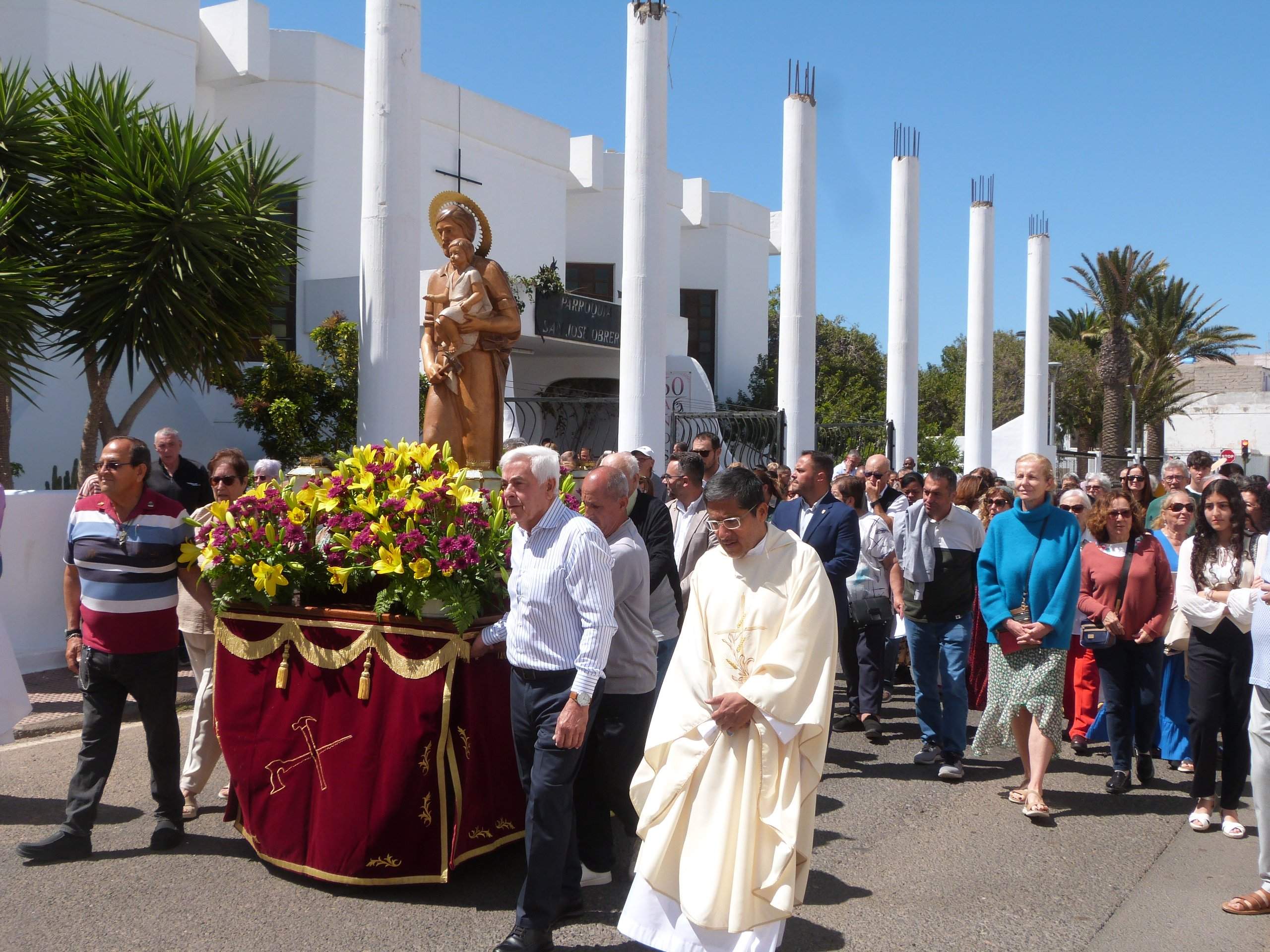 Misa y procesión en Titerroy, 2025
