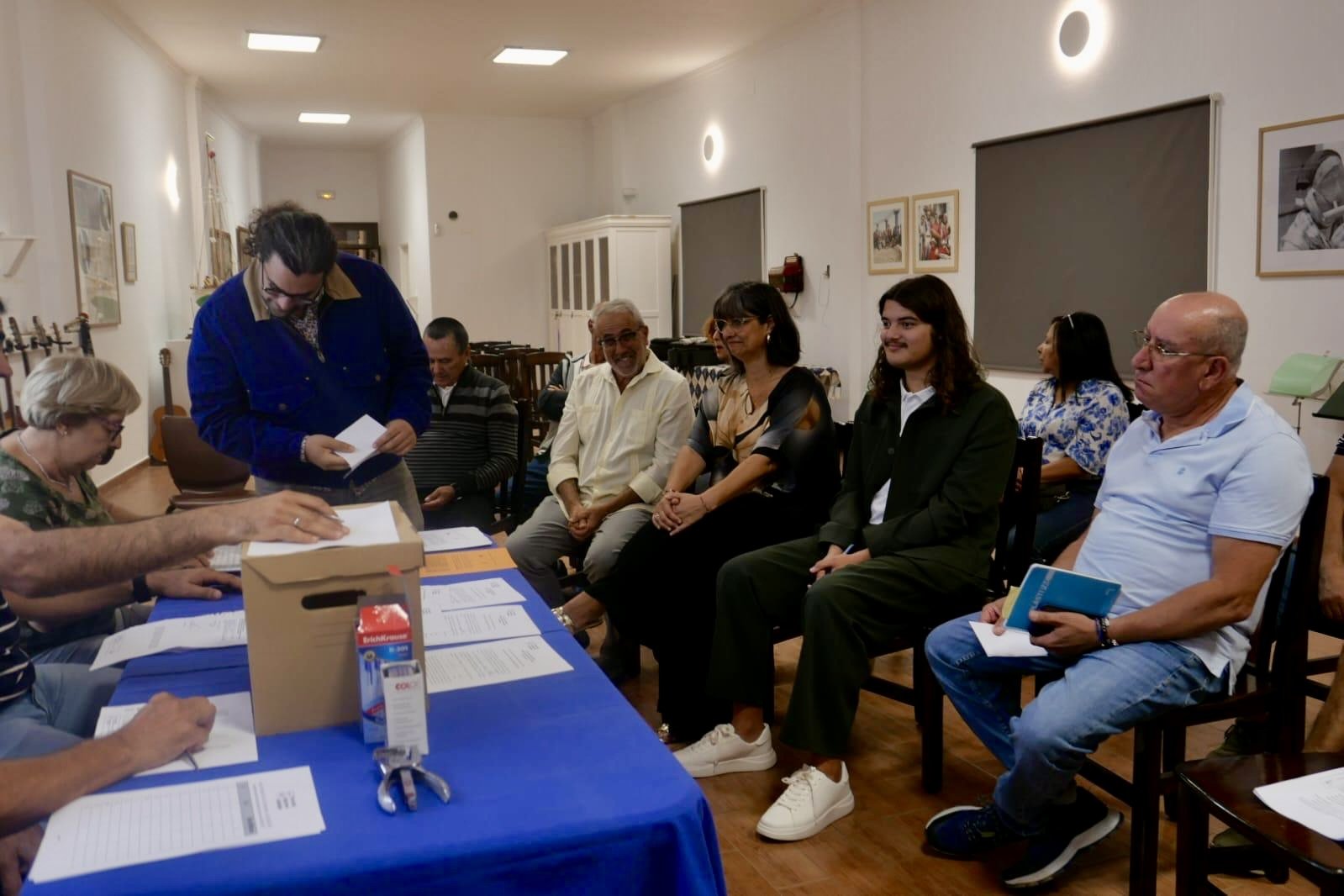Renovación de la directiva de la Parranda Marinera de Los Buches. Fotos: Jordi Vispo.