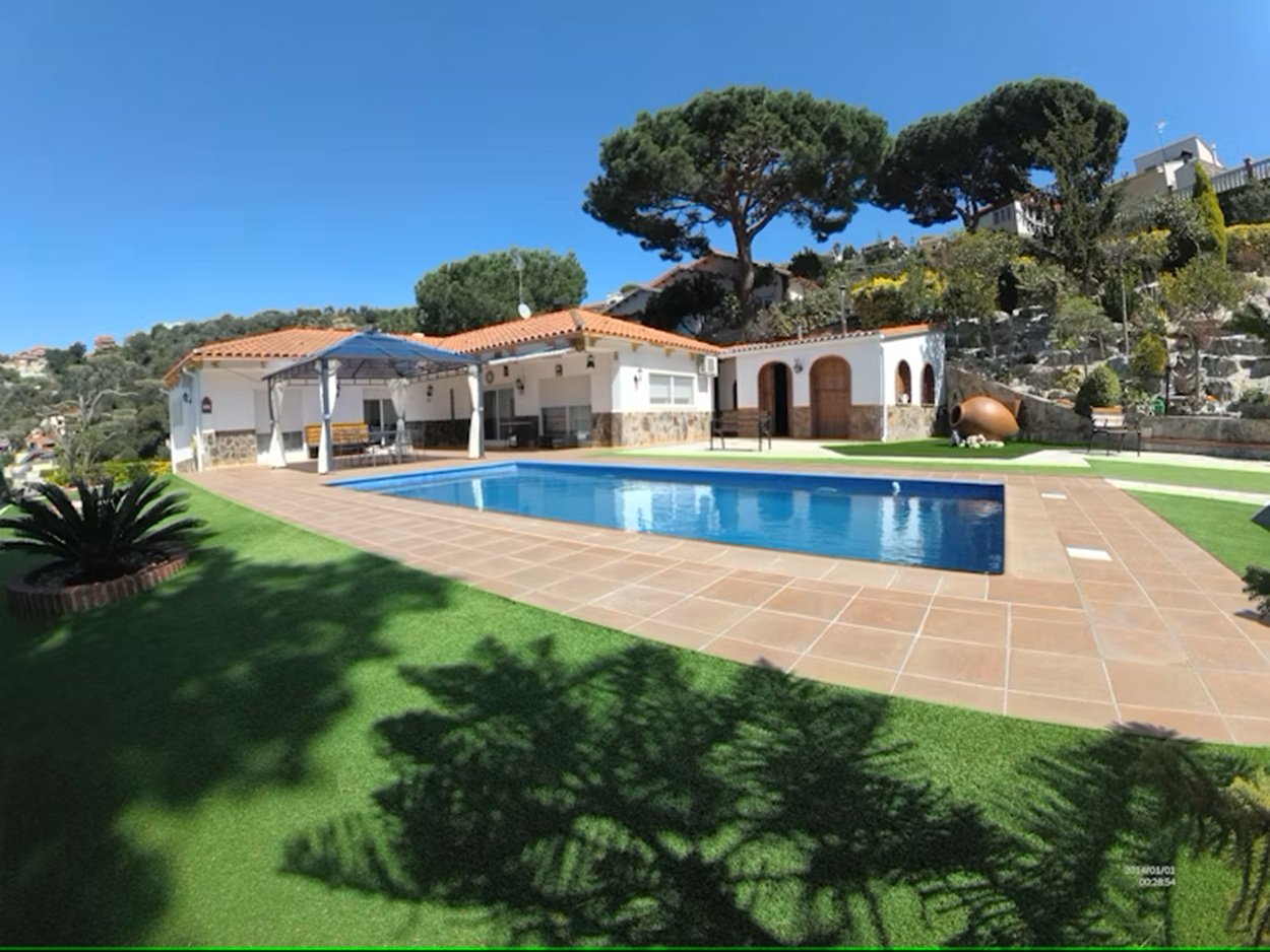 Una de las piscinas anunciadas en la plataforma