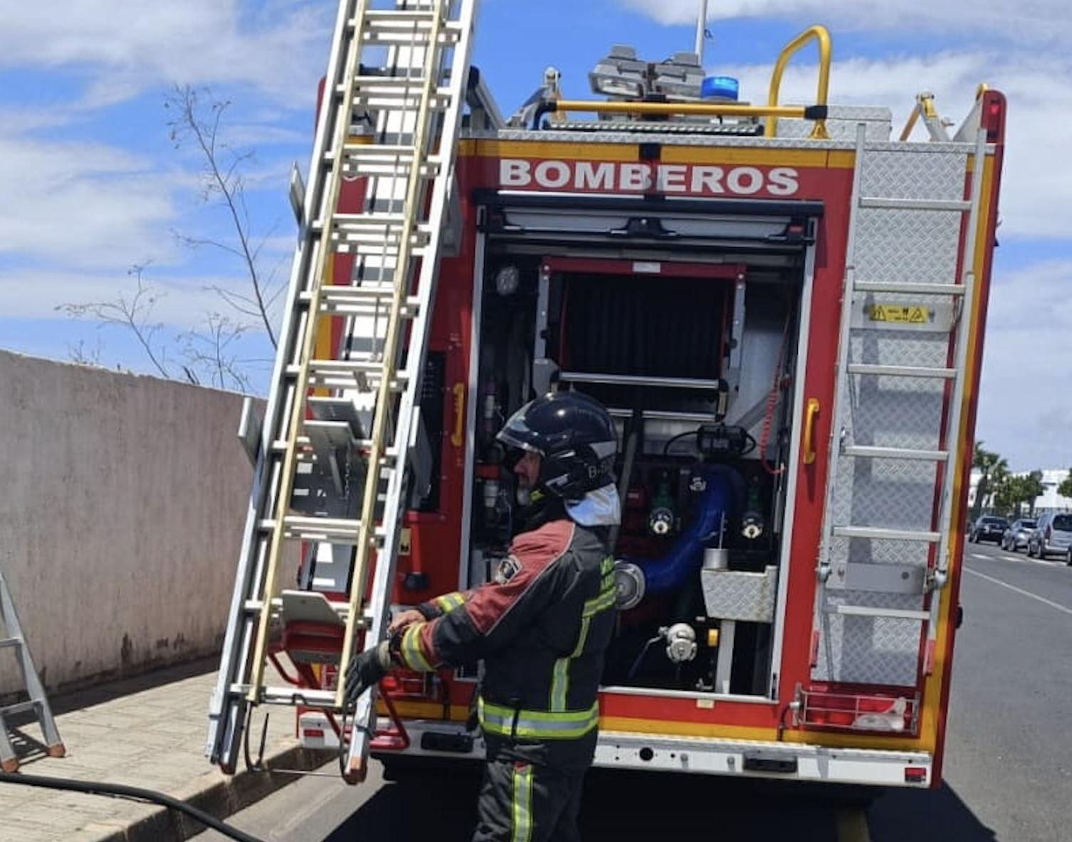 Camión de bomberos del Consorcio de Seguridad y Emergencias.