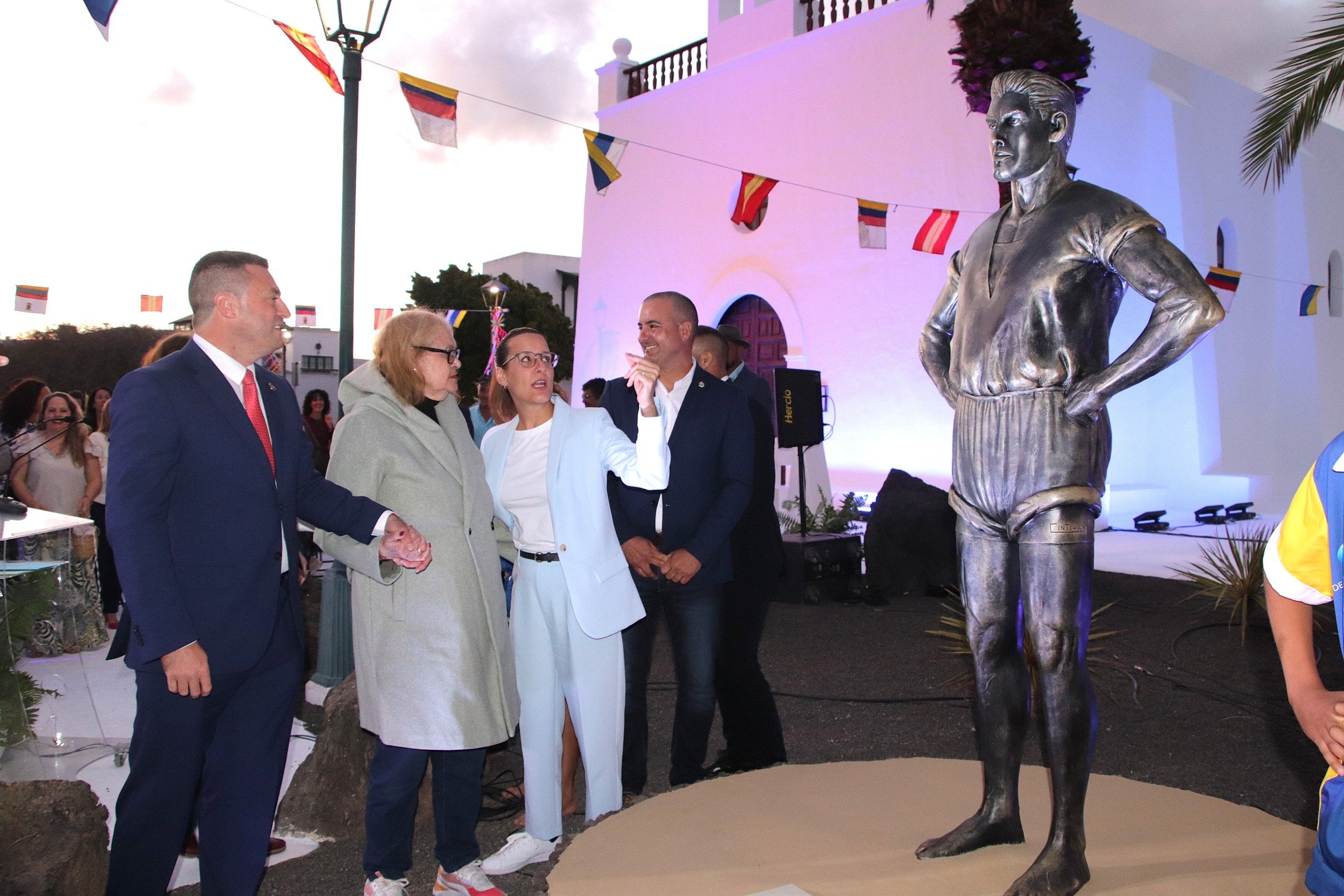 Homenaje a Joaquín Rodríguez Cabrera Homenaje a Joaquín Rodríguez Cabrera