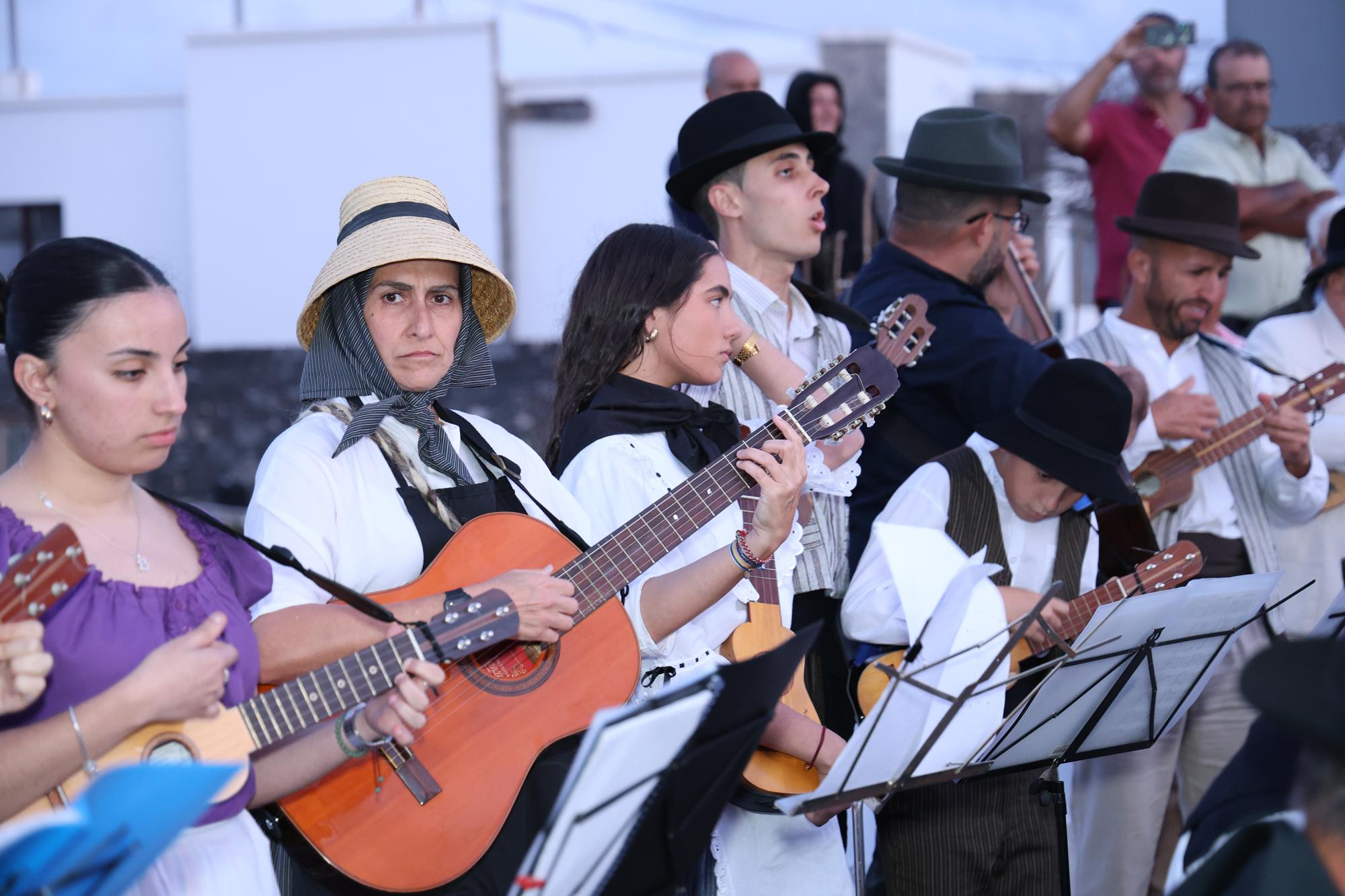 Procesión de la Virgen de Fátima en Muñique