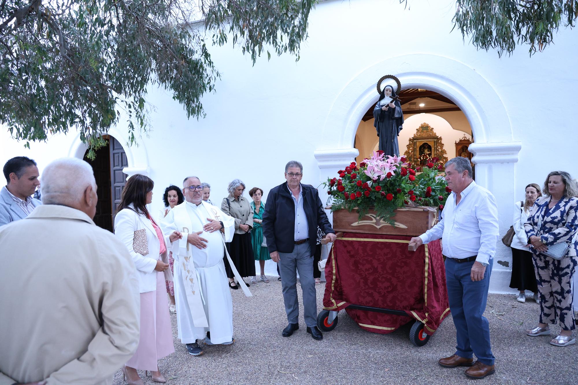 Procesión en honor a Santa Rita en Tao Procesión en honor a Santa Rita en Tao
