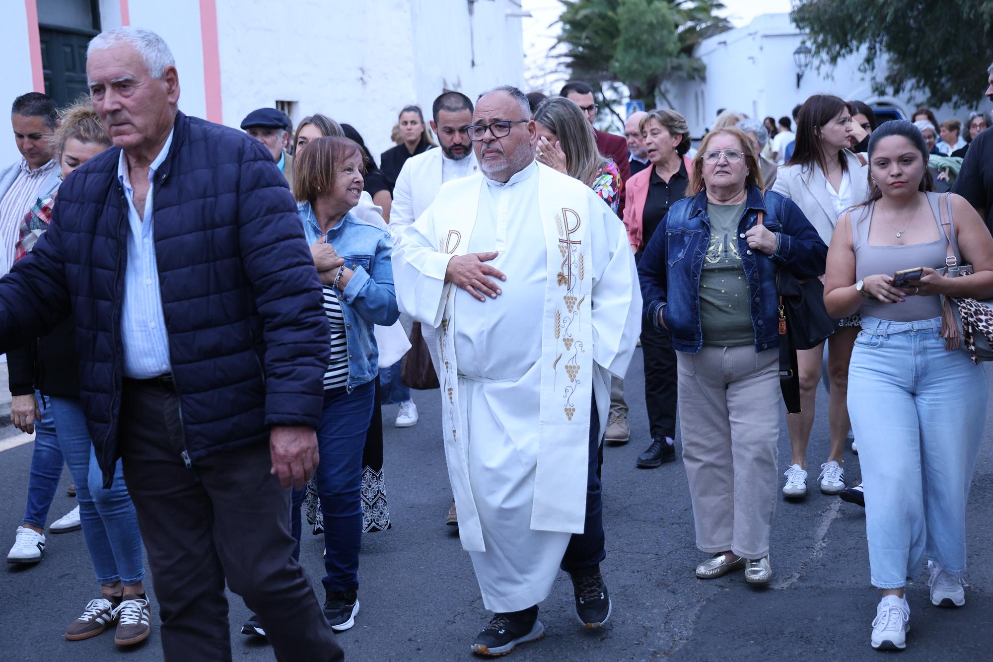 Procesión en honor a Santa Rita en Tao Procesión en honor a Santa Rita en Tao