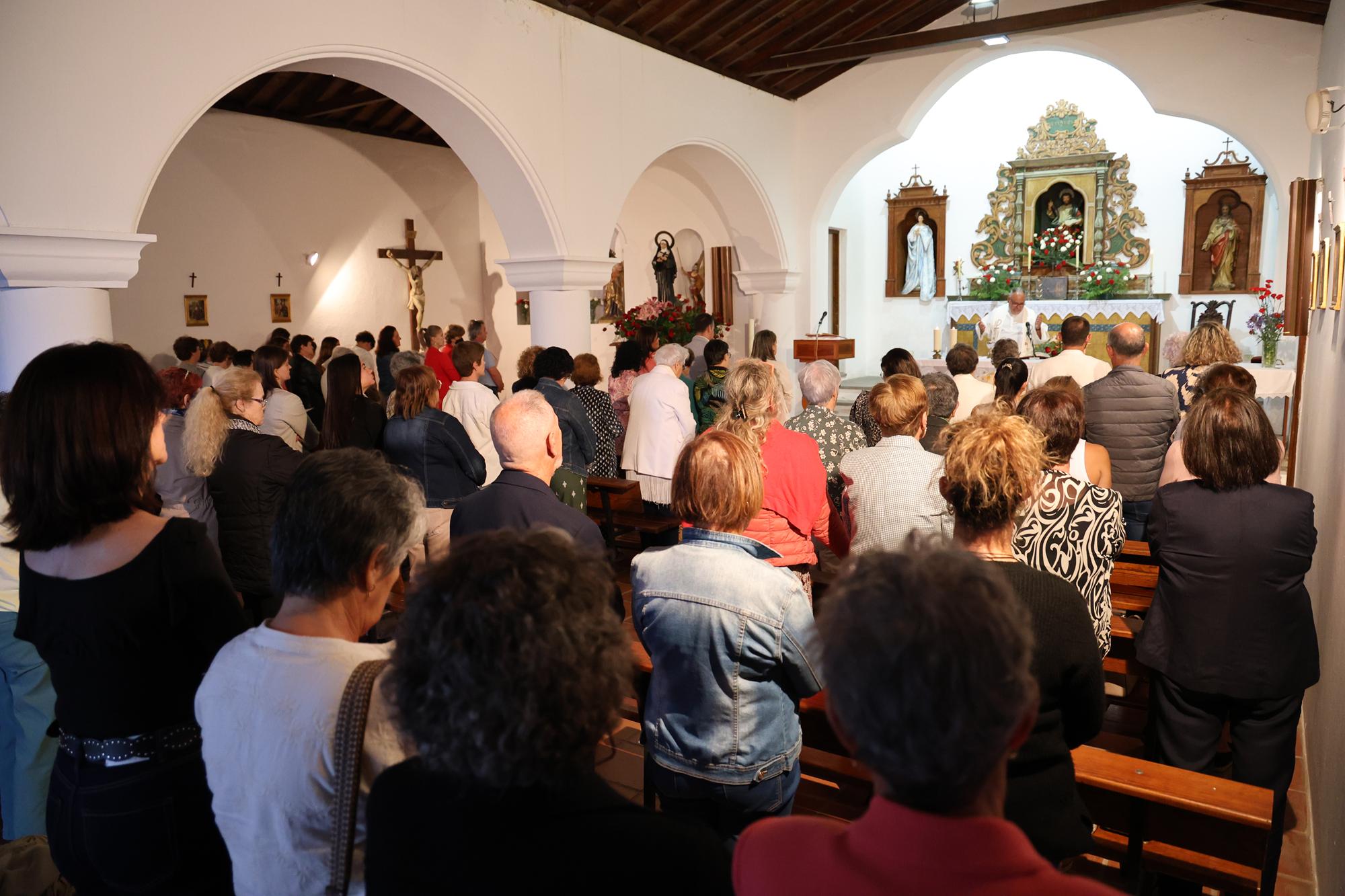 Procesión en honor a Santa Rita en Tao Procesión en honor a Santa Rita en Tao