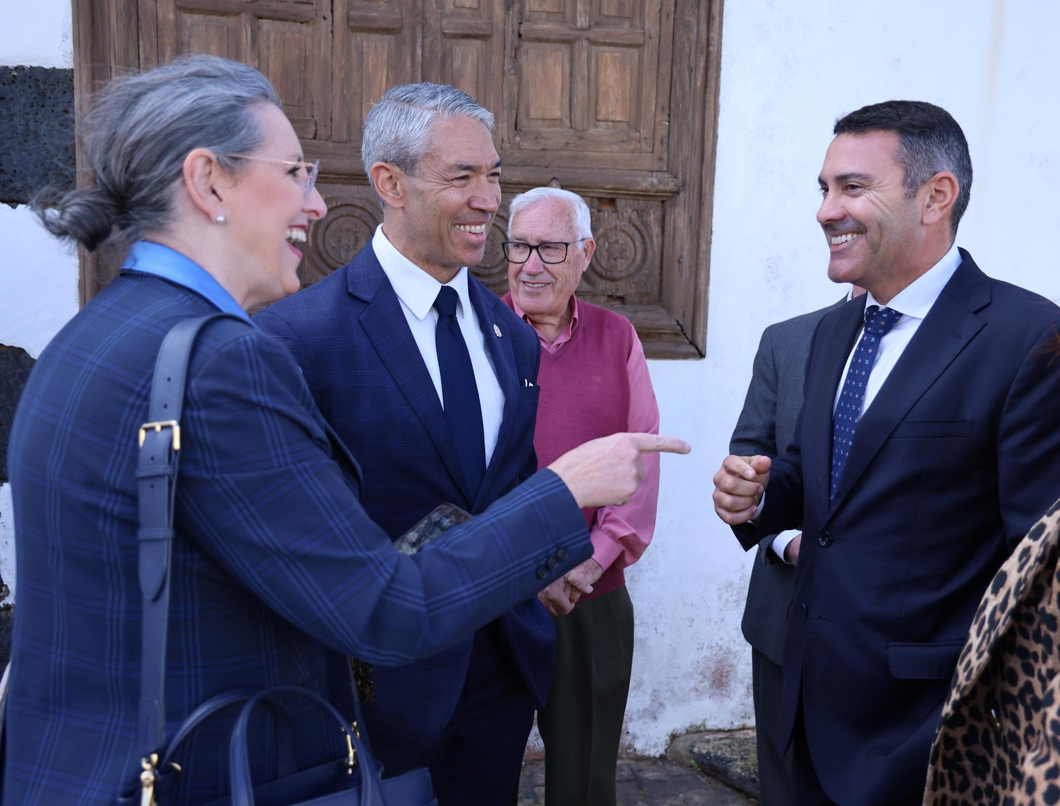 Oswaldo Betancort junto al alcalde de San Antonio, en Texas. Gastronomía. Cultura. Sostenibilidad