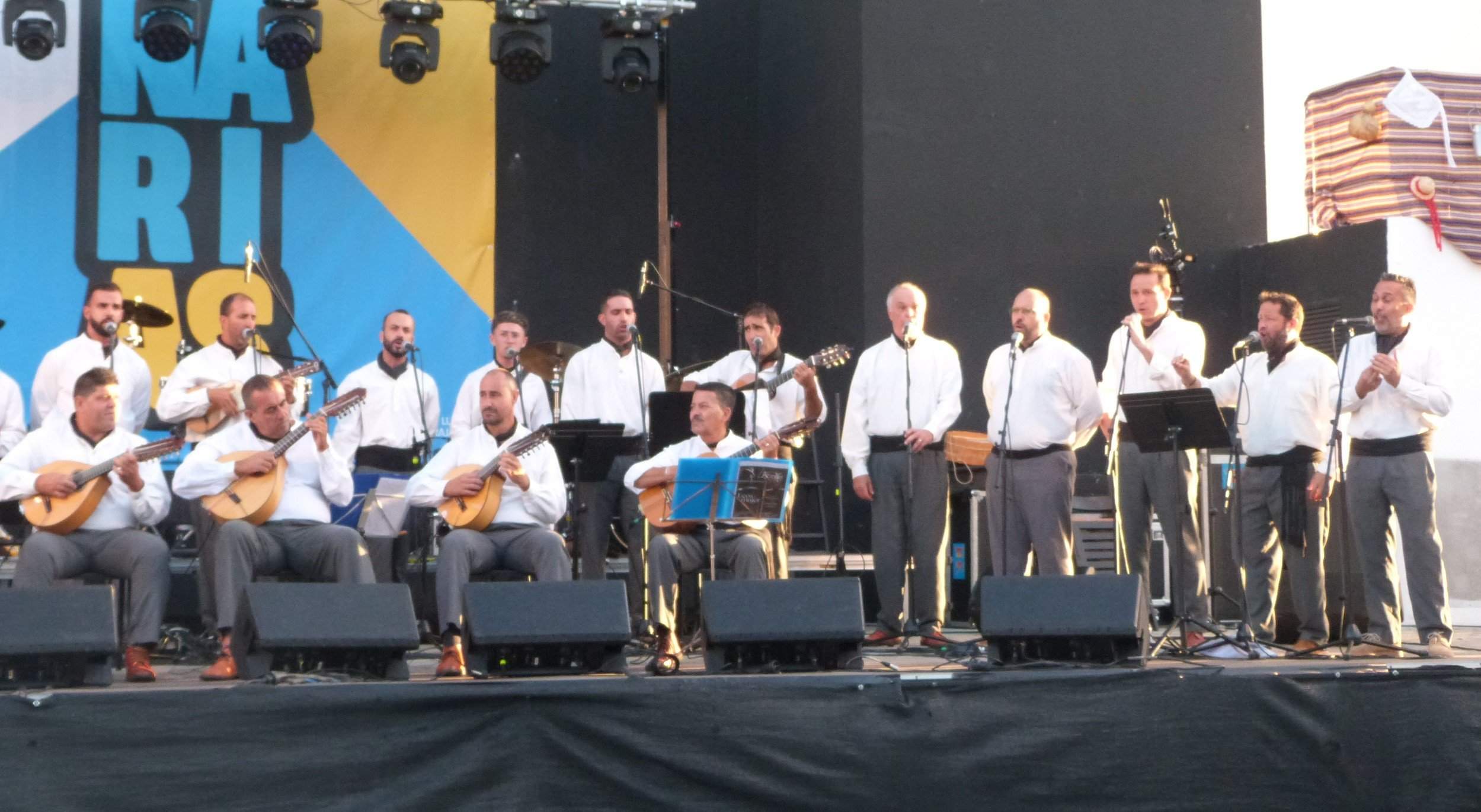 Actuación de Acatife en Gran Canaria