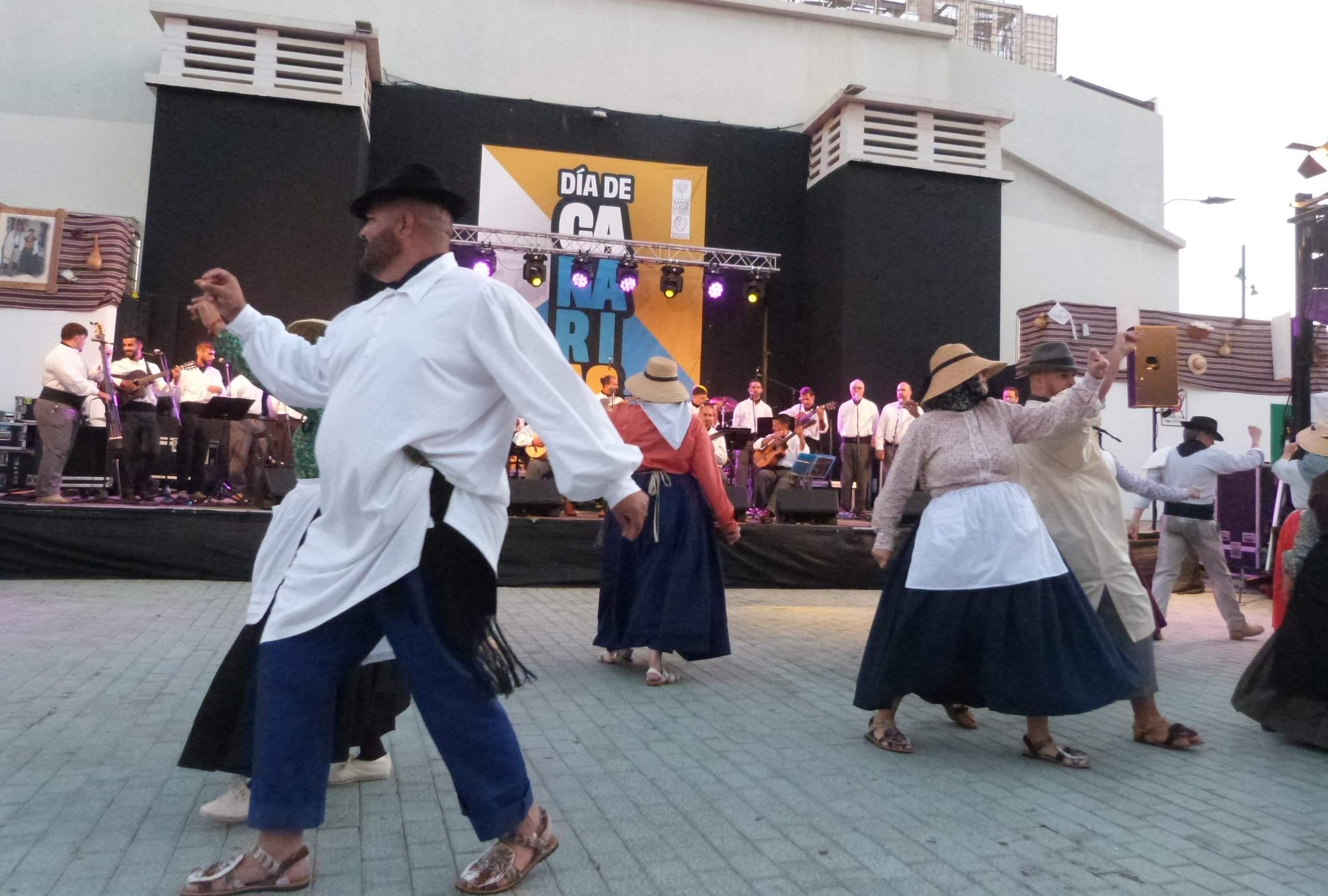 Actuación de Acatife en Gran Canaria