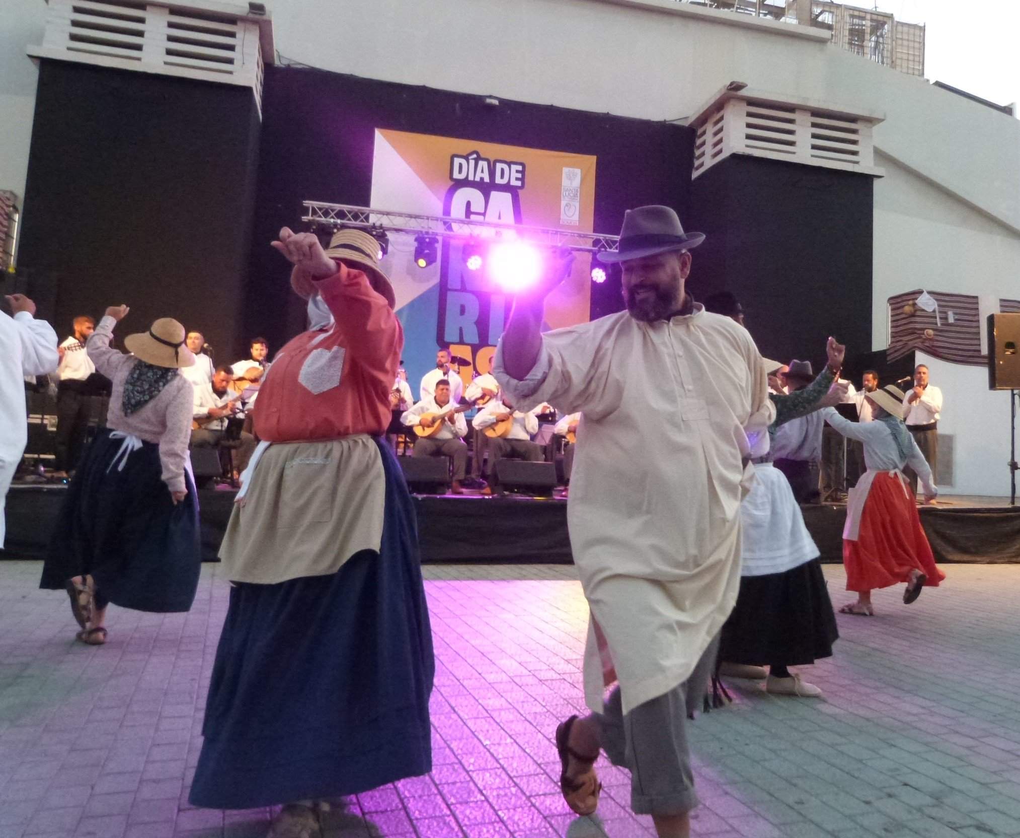 Actuación de Acatife en Gran Canaria