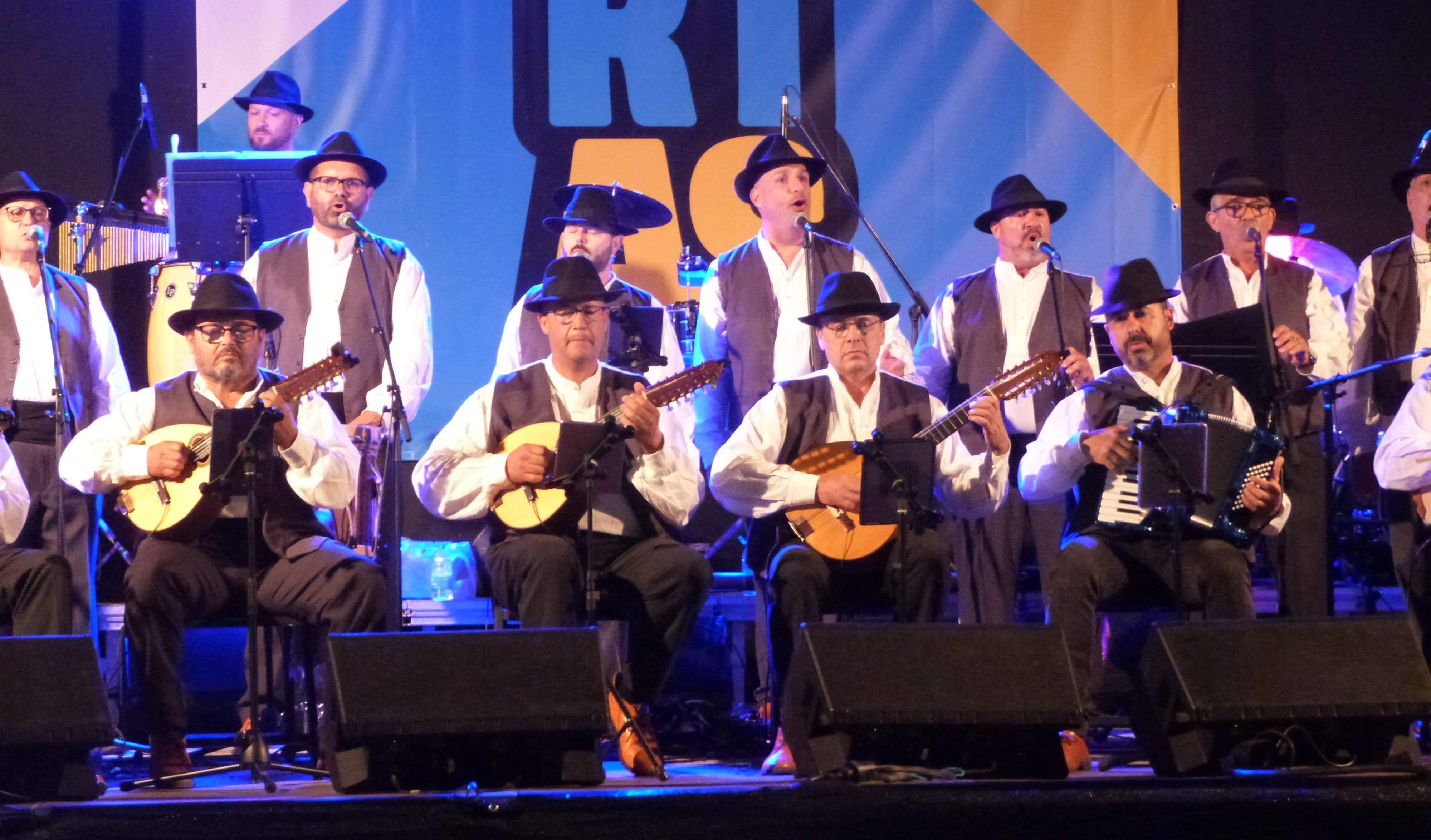 Actuación de Acatife en Gran Canaria