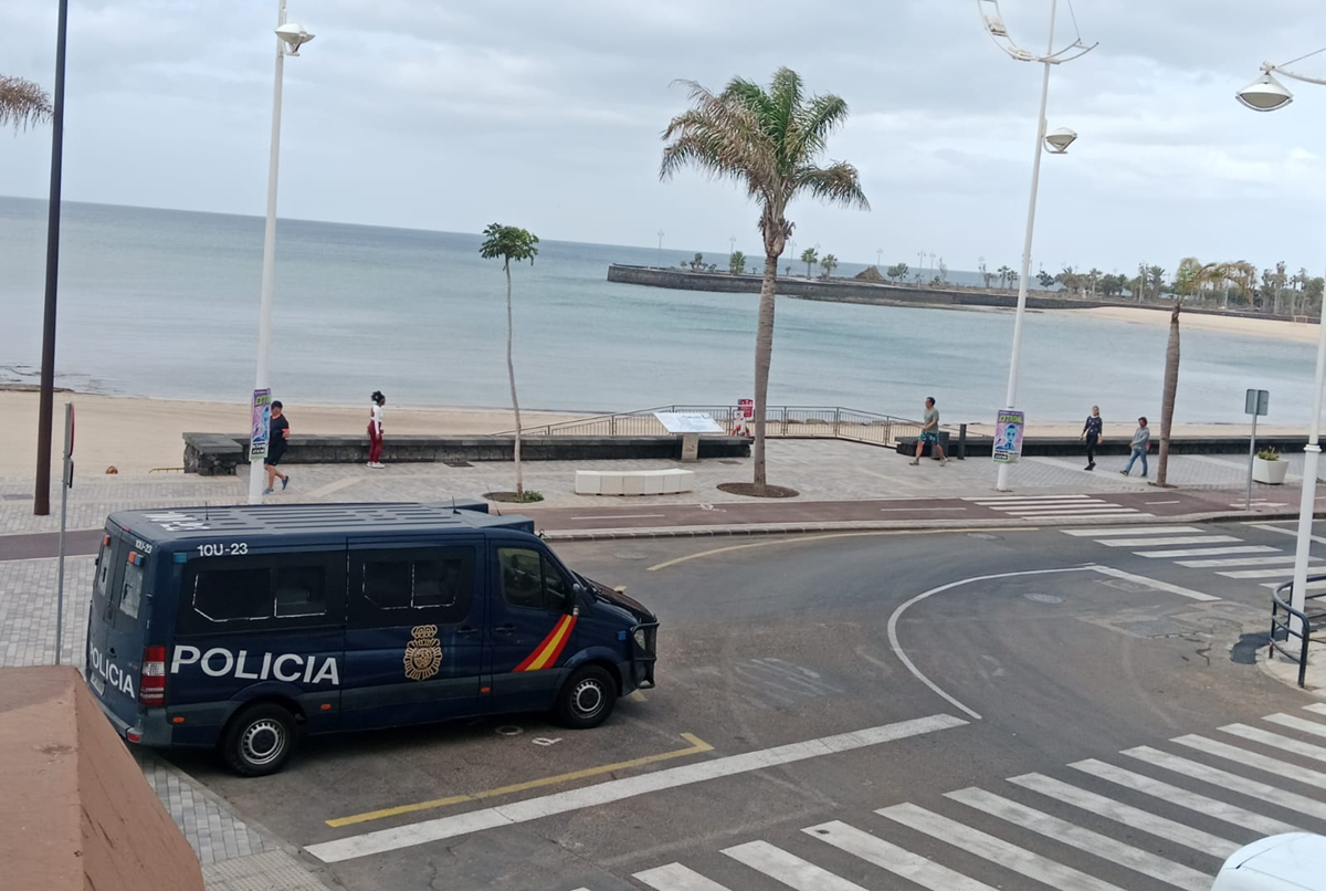 Furgón de la Policía Nacional en Arrecife