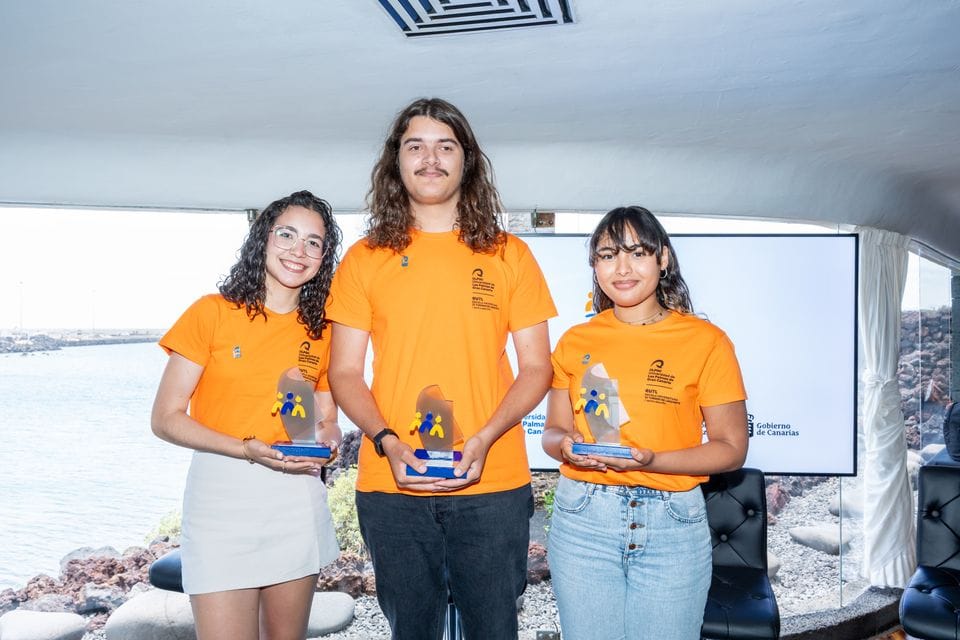 Encuentro de alumnos de la Escuela de Turismo de Lanzarote