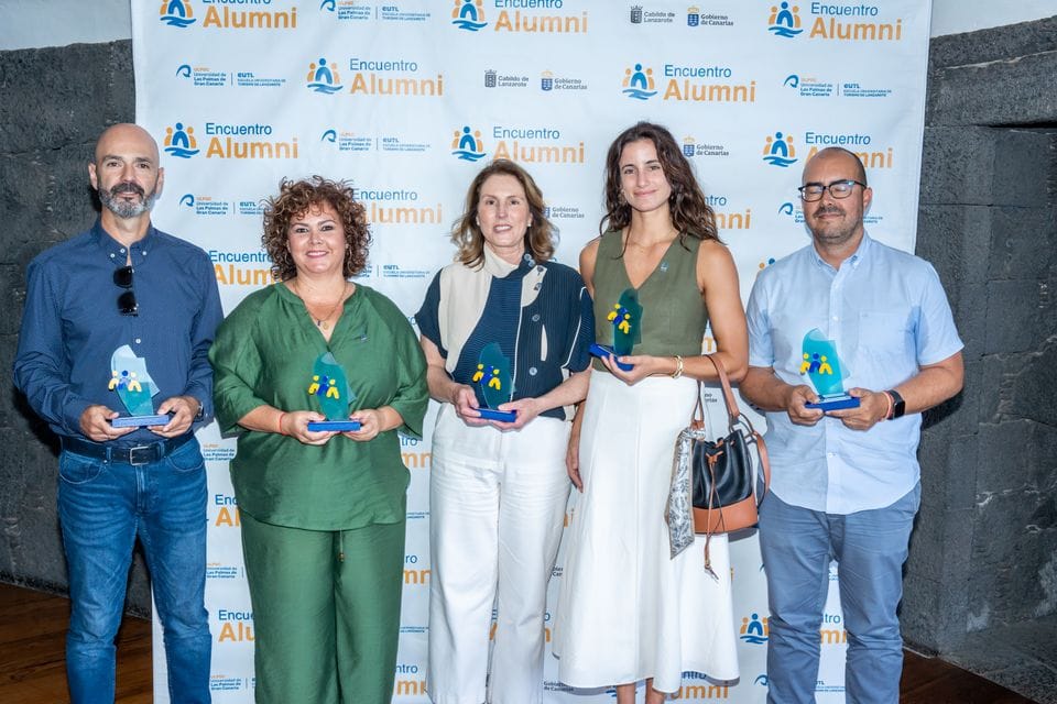 Encuentro de alumnos de la Escuela de Turismo de Lanzarote