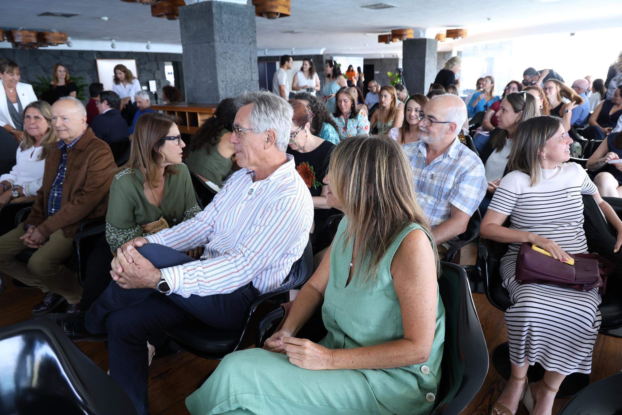 Encuentro de alumnos de la Escuela de Turismo de Lanzarote