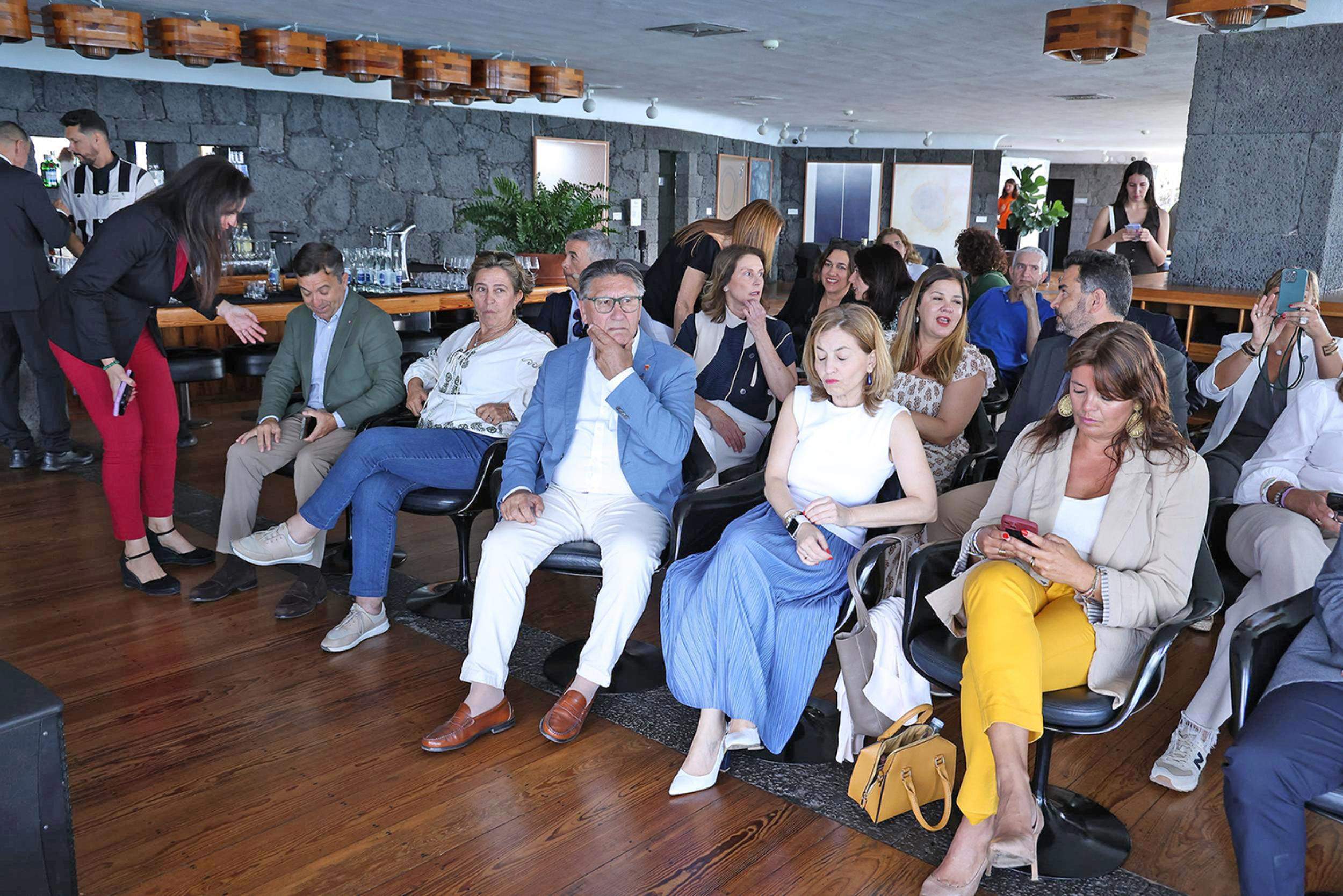 Encuentro de alumnos de la Escuela de Turismo de Lanzarote