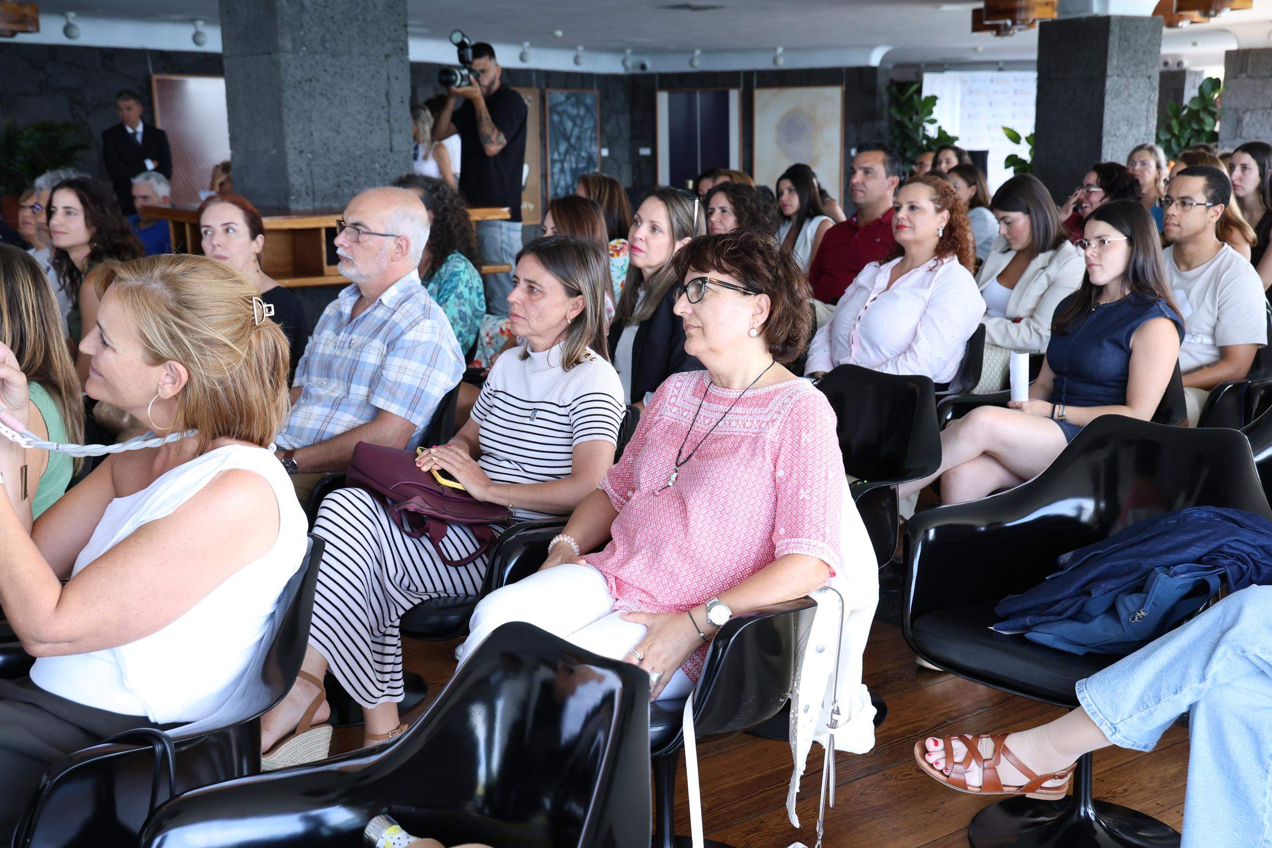 Encuentro de alumnos de la Escuela de Turismo de Lanzarote