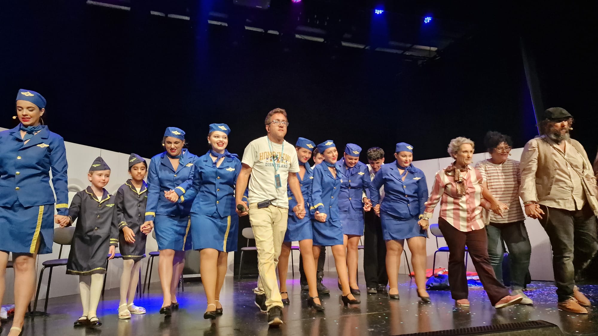 Teatro Musical 'De altos Vuelos' en el Teatro Municipal de Tías Teatro Musical 'De altos Vuelos' en el Teatro Municipal de Tías