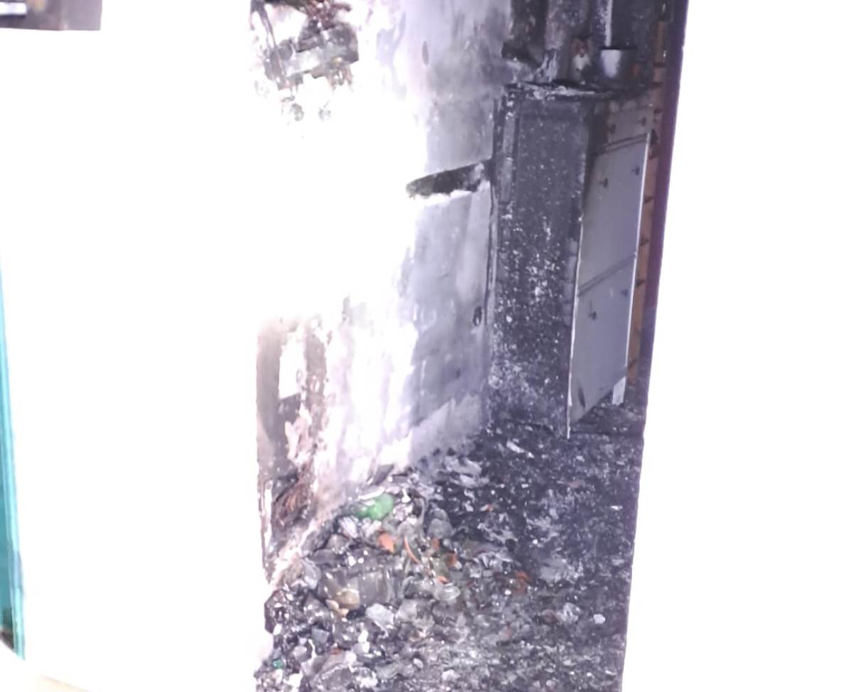 Un incendio obliga a evacuar un edificio en Puerto del Carmen