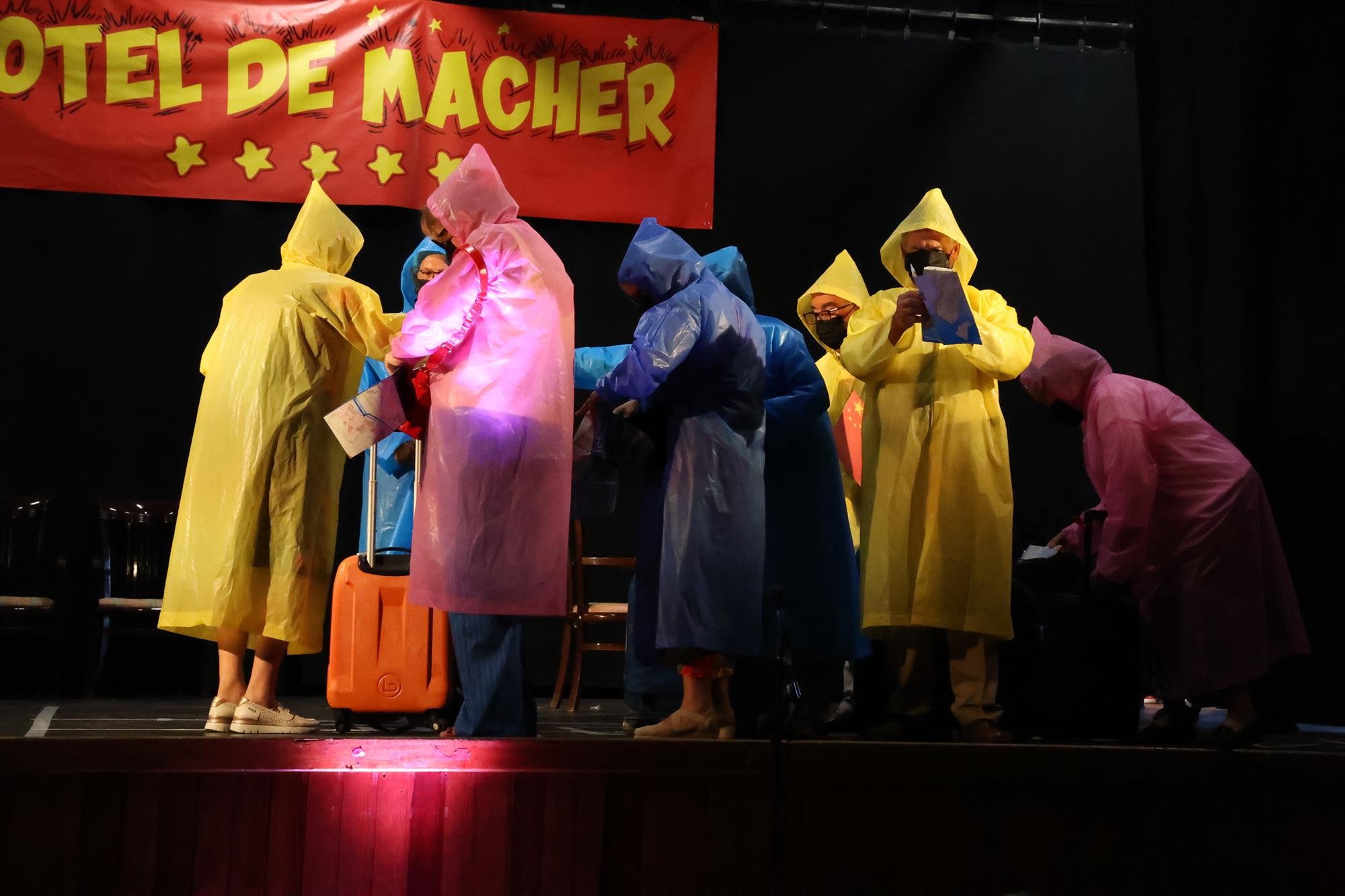 Obra 'Hotel de Mácher' en las fiestas patronales