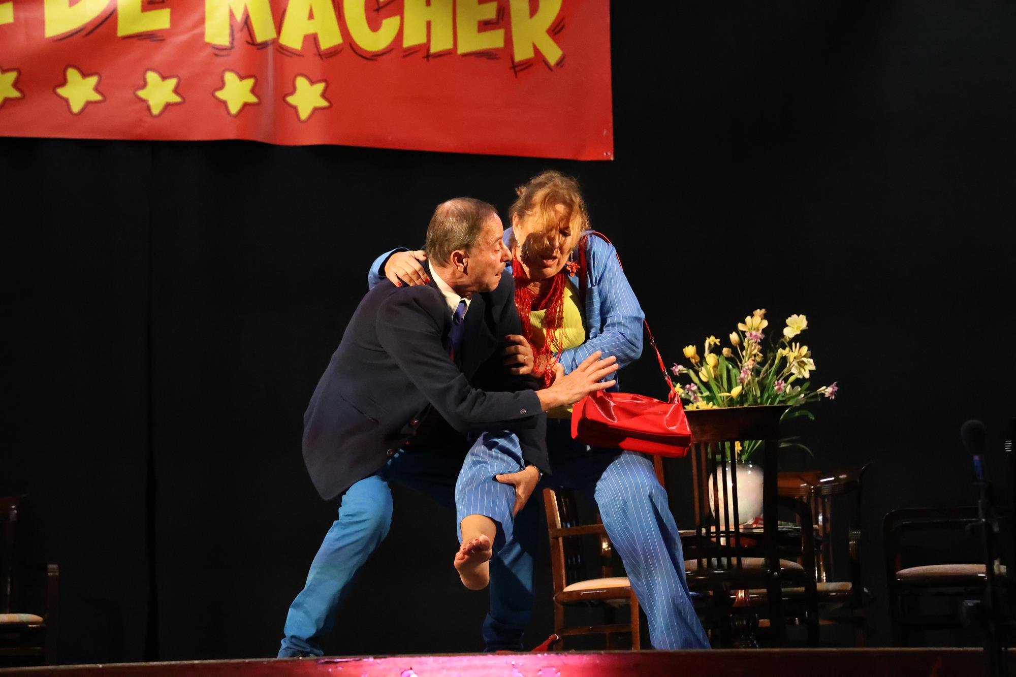 Obra 'Hotel de Mácher' en las fiestas patronales