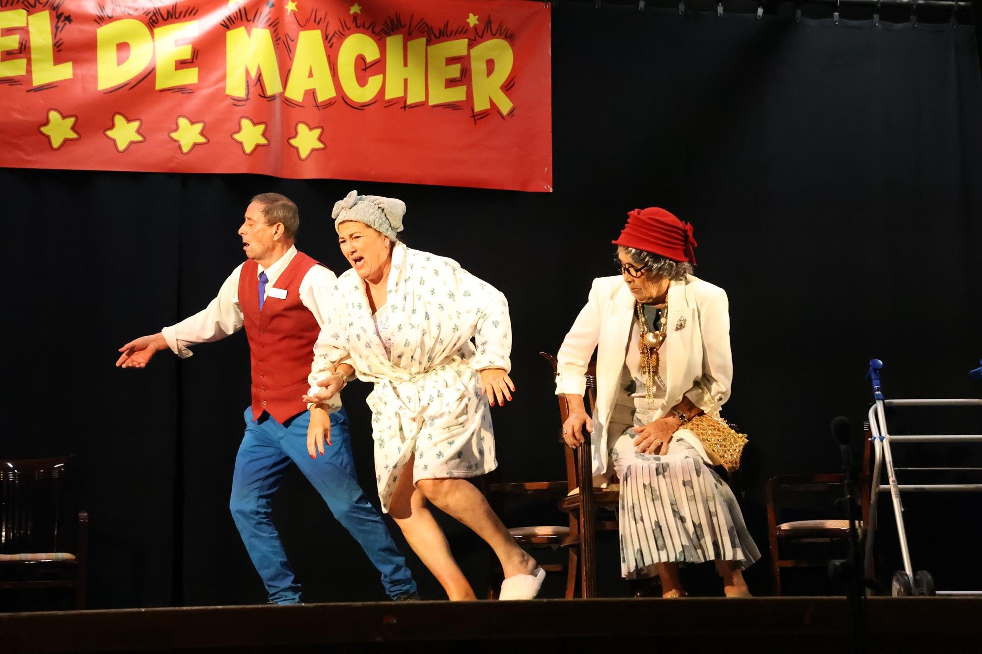 Obra 'Hotel de Mácher' en las fiestas patronales