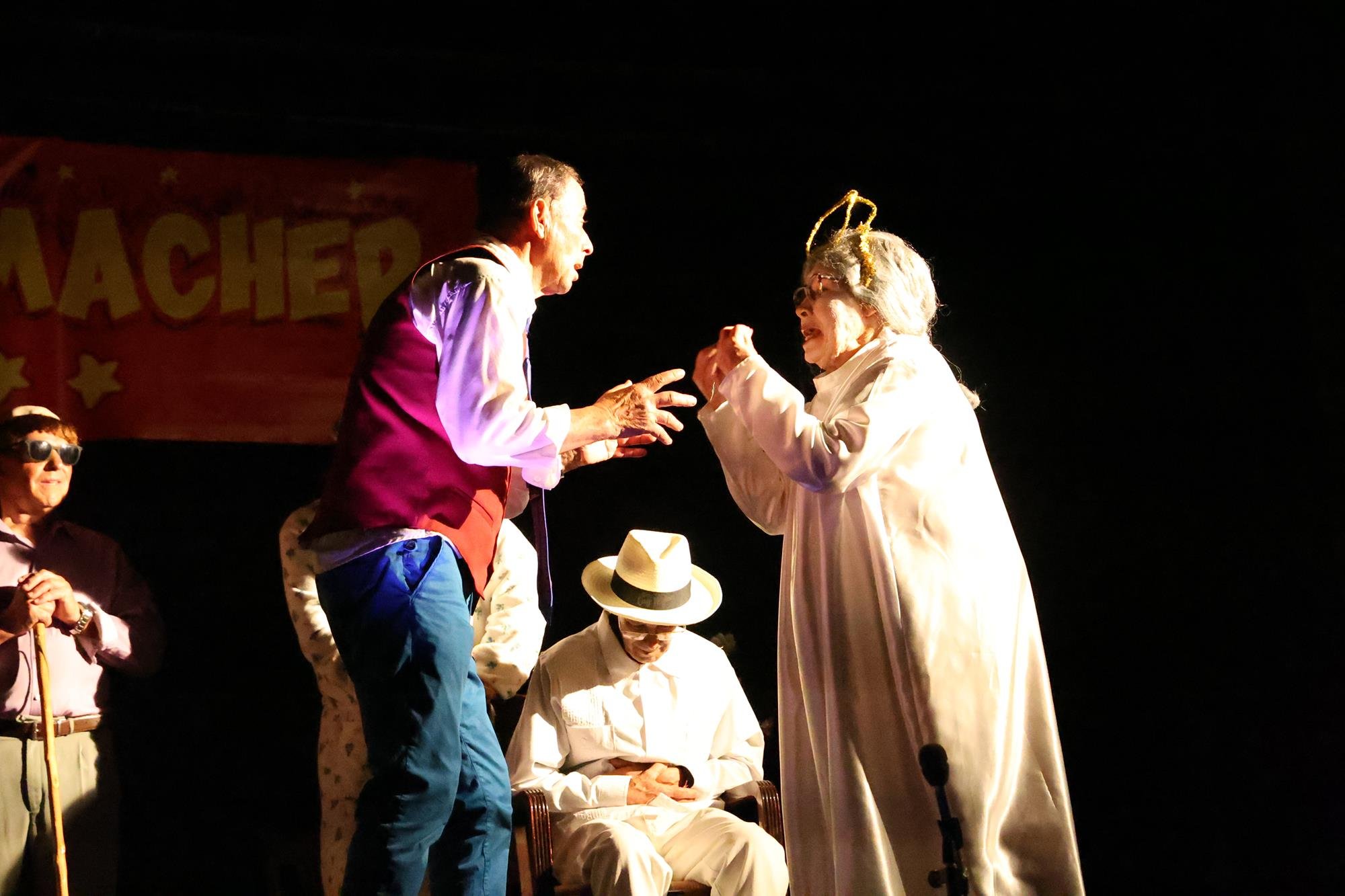 Obra 'Hotel de Mácher' en las fiestas patronales