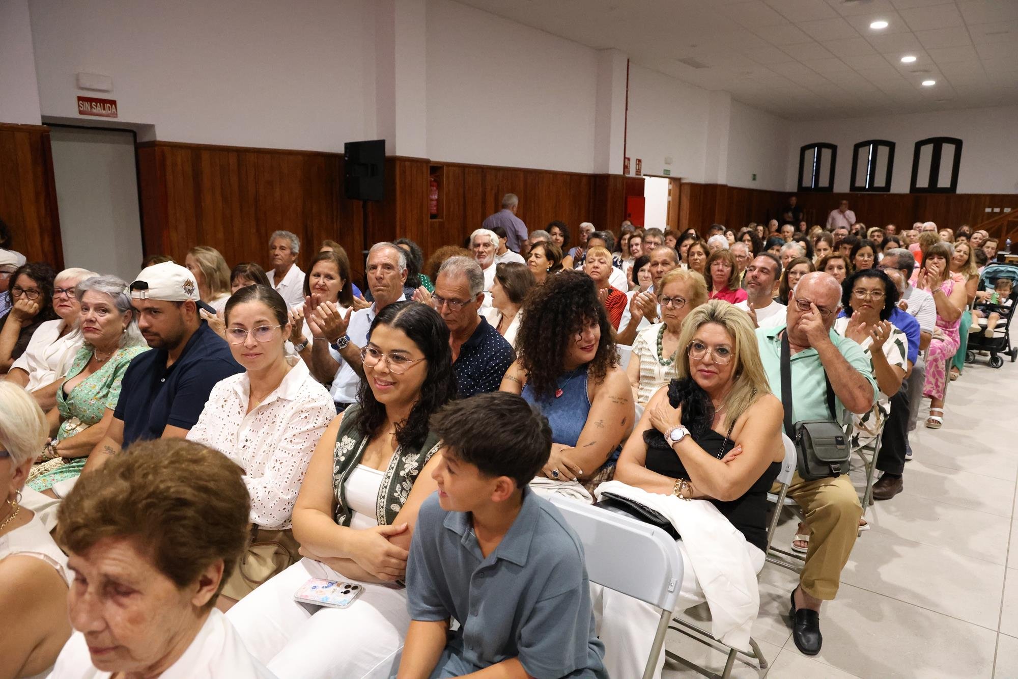Homenaje a Francisco José Navarro en Mácher. Foto: La Voz