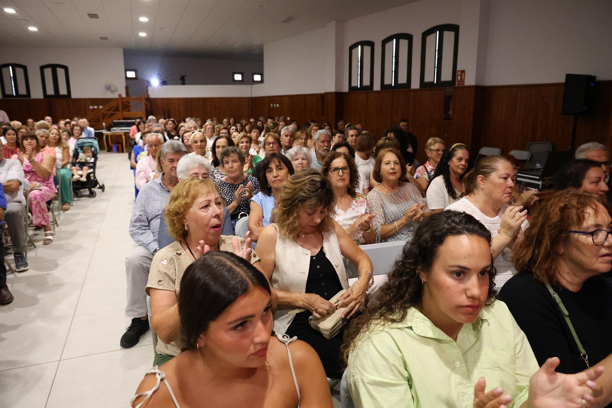Homenaje a Francisco José Navarro en Mácher. Foto: La Voz
