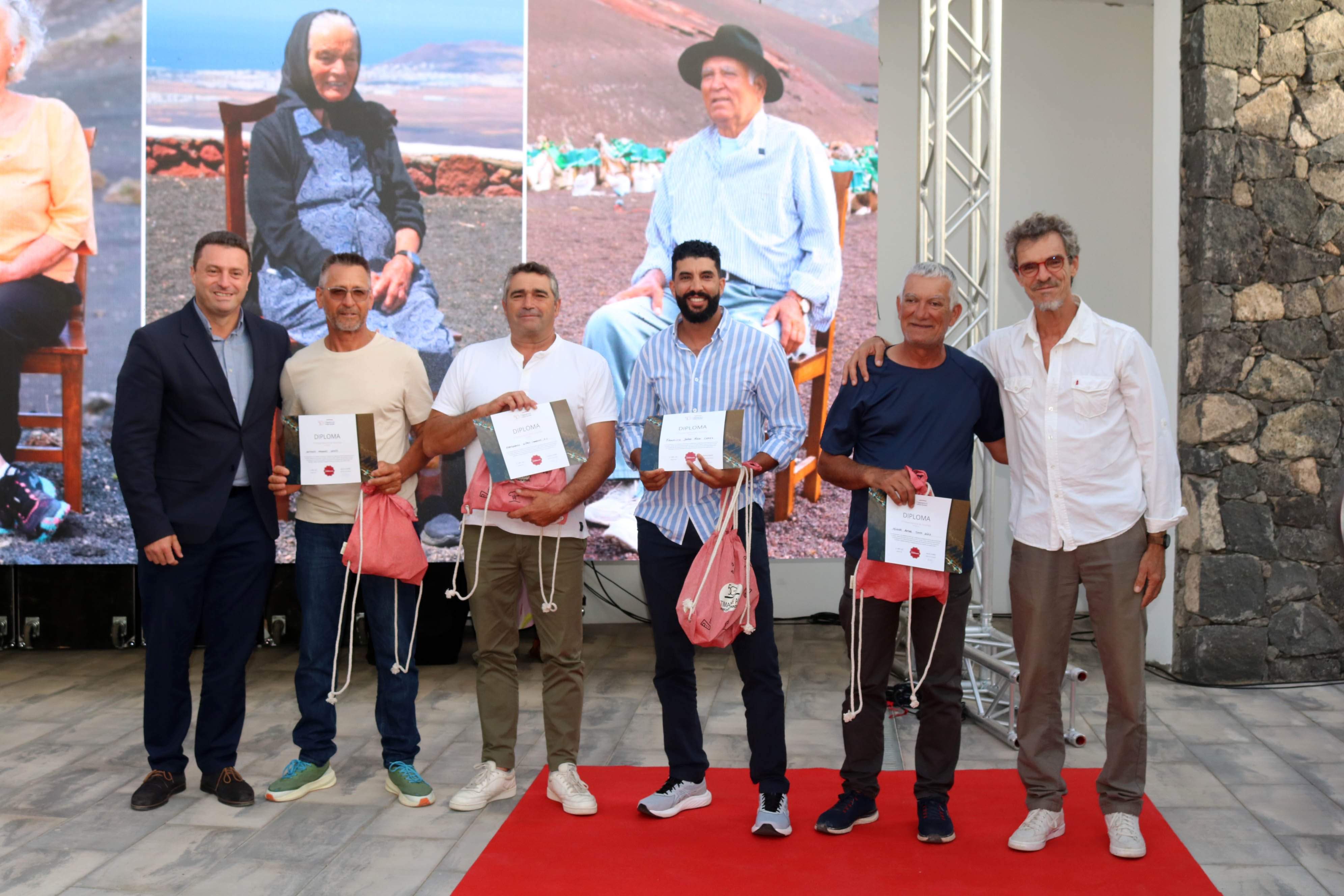 Detalle a camaelleros