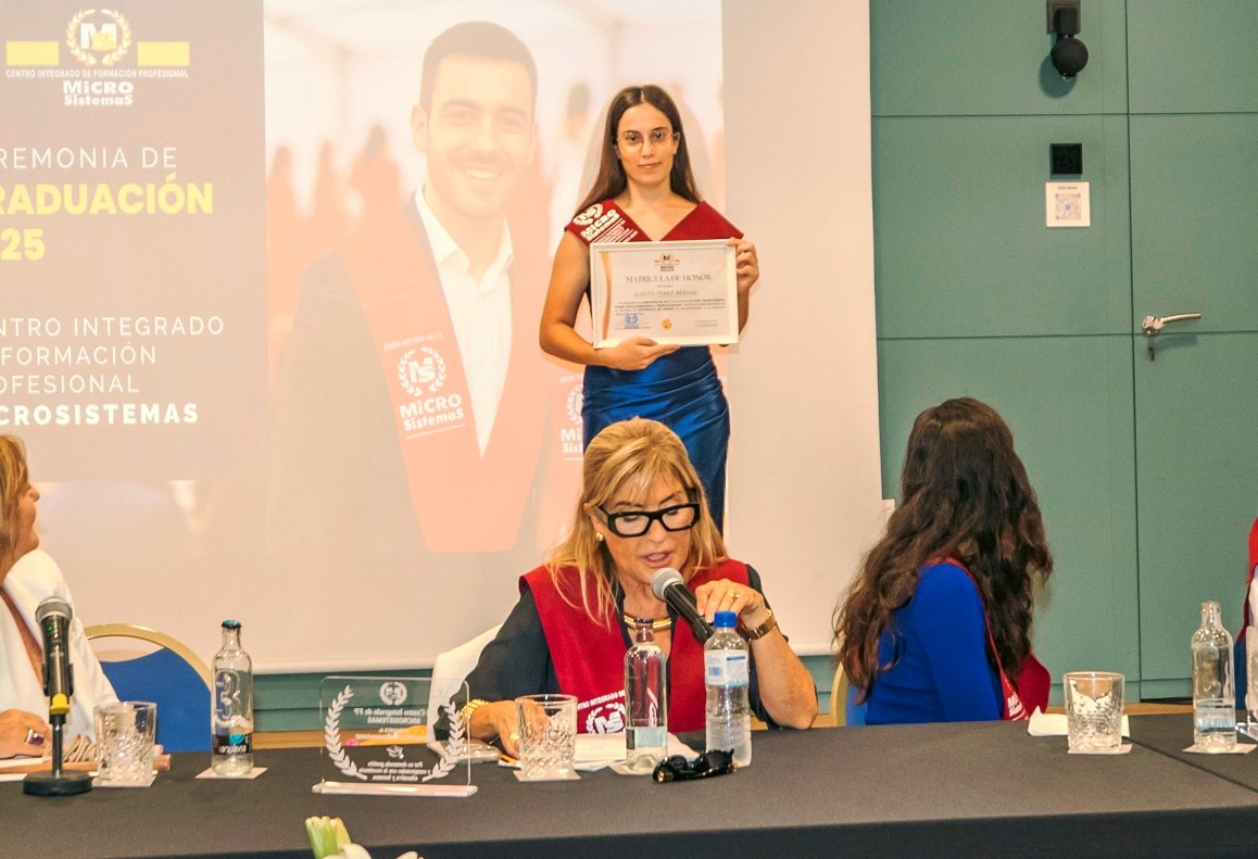 Ceremonia de fin de curso 24/25 en CIFP Microsistemas