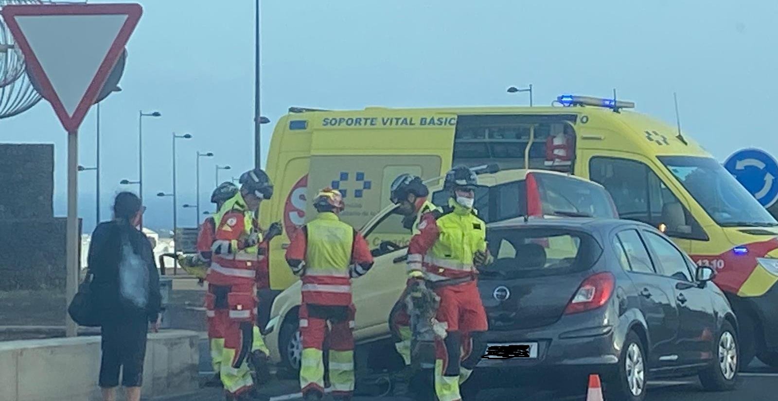 Accidente en la rotonda de Tahíche