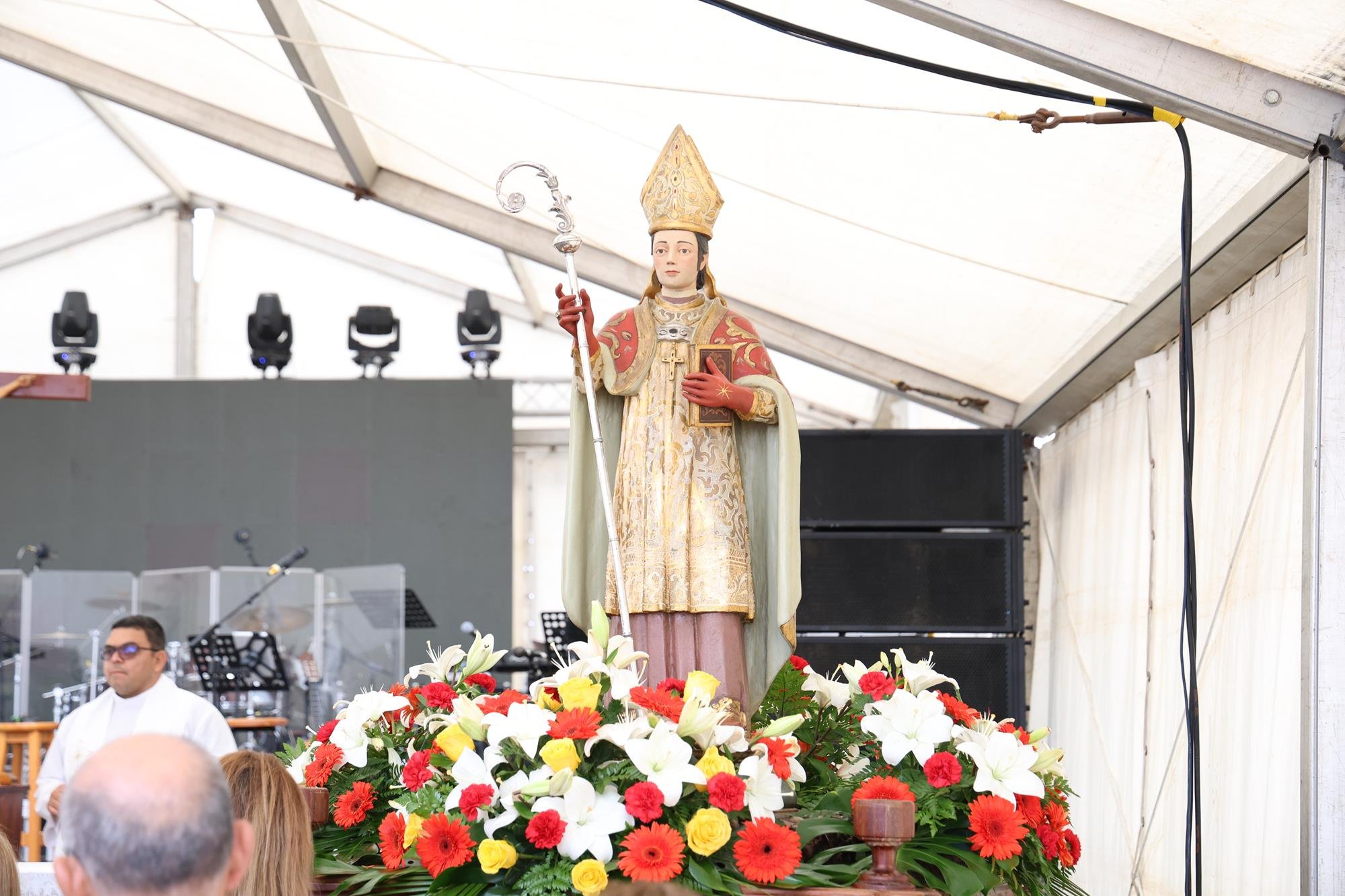 Procesión de San Marcial. Fotos: La Voz. Procesión de San Marcial. Fotos: La Voz.