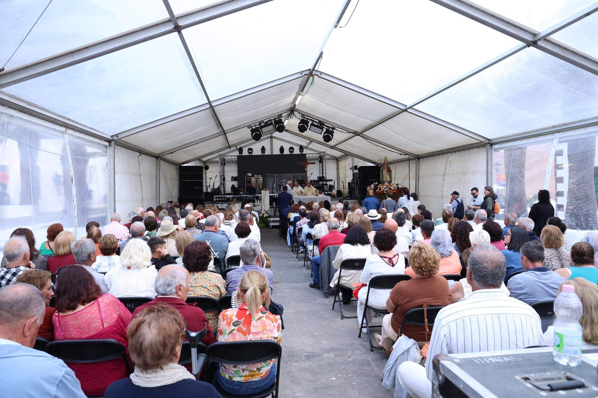 Procesión de San Marcial. Fotos: La Voz. Procesión de San Marcial. Fotos: La Voz.
