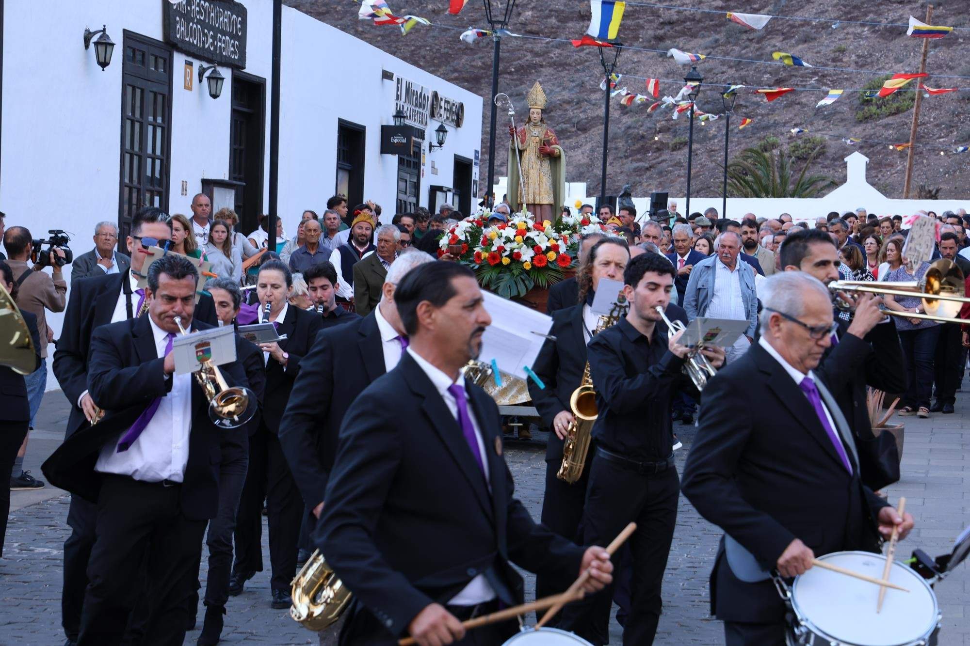 Procesión de San Marcial. Fotos: La Voz. Procesión de San Marcial. Fotos: La Voz.