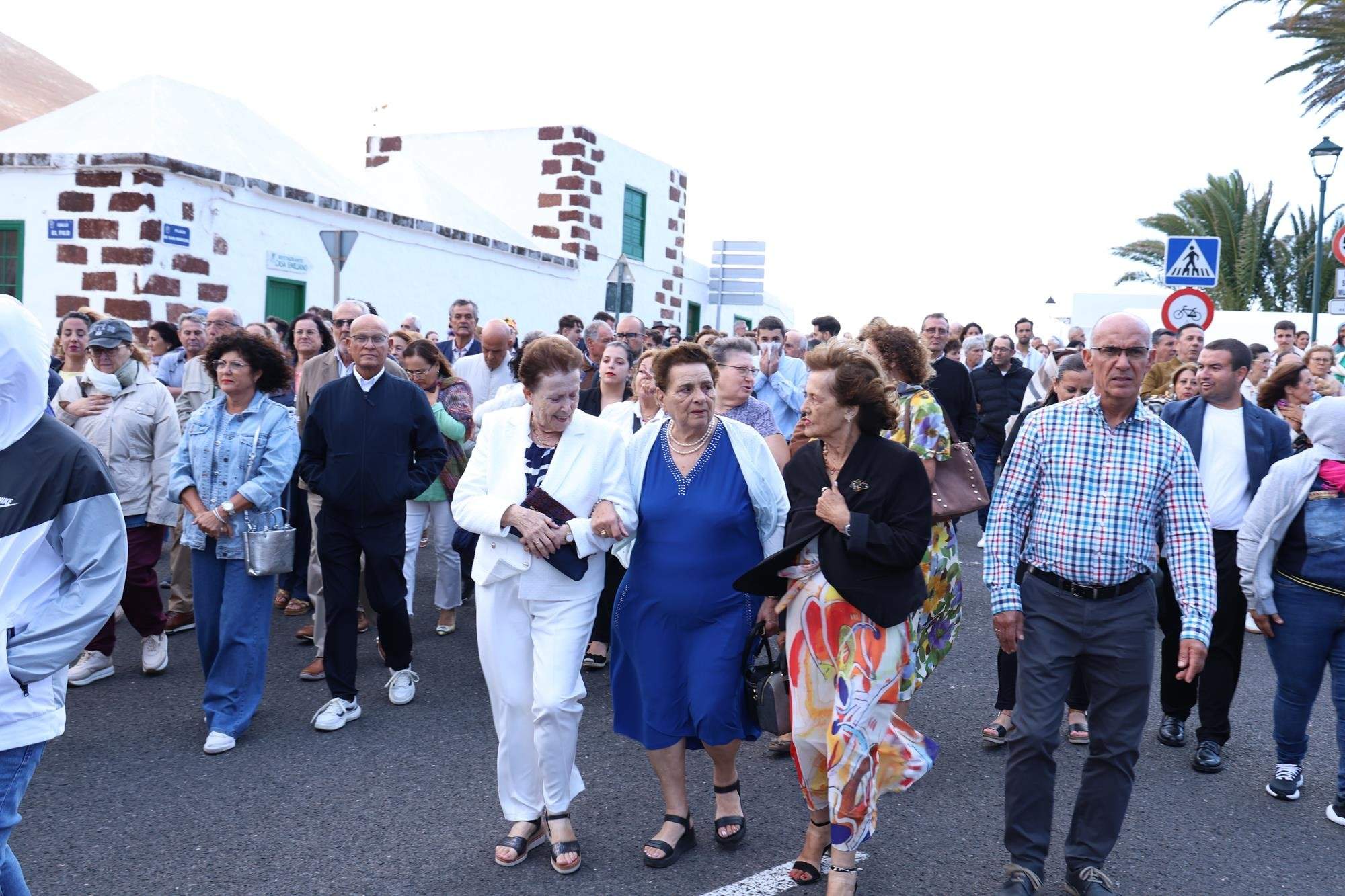 Procesión de San Marcial. Fotos: La Voz. Procesión de San Marcial. Fotos: La Voz.