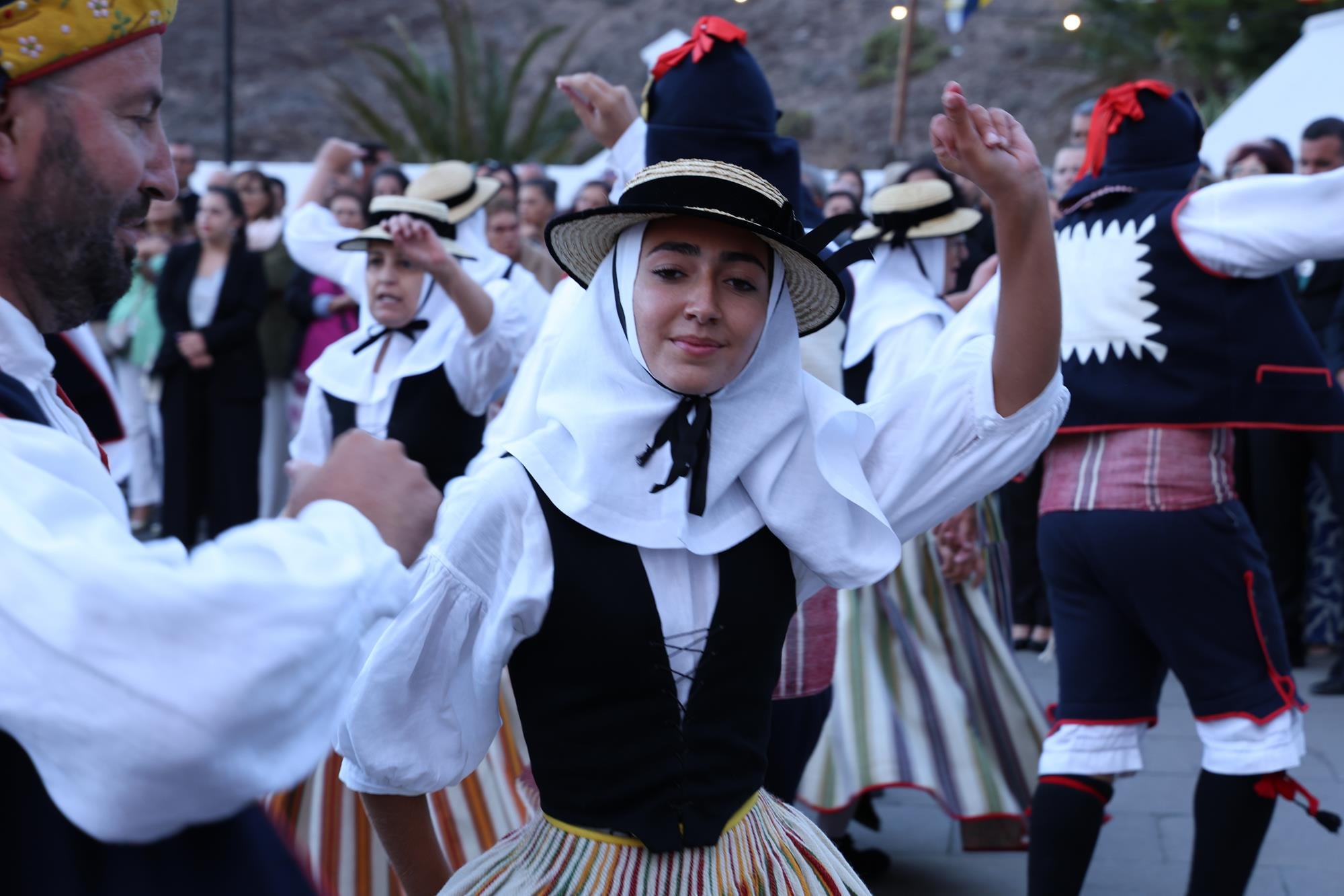 Procesión de San Marcial. Fotos: La Voz. Procesión de San Marcial. Fotos: La Voz.