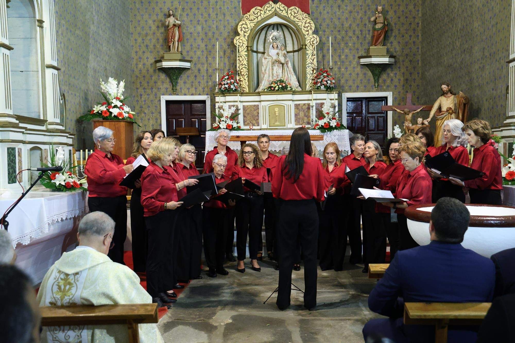 Procesión de San Marcial. Fotos: La Voz. Procesión de San Marcial. Fotos: La Voz.