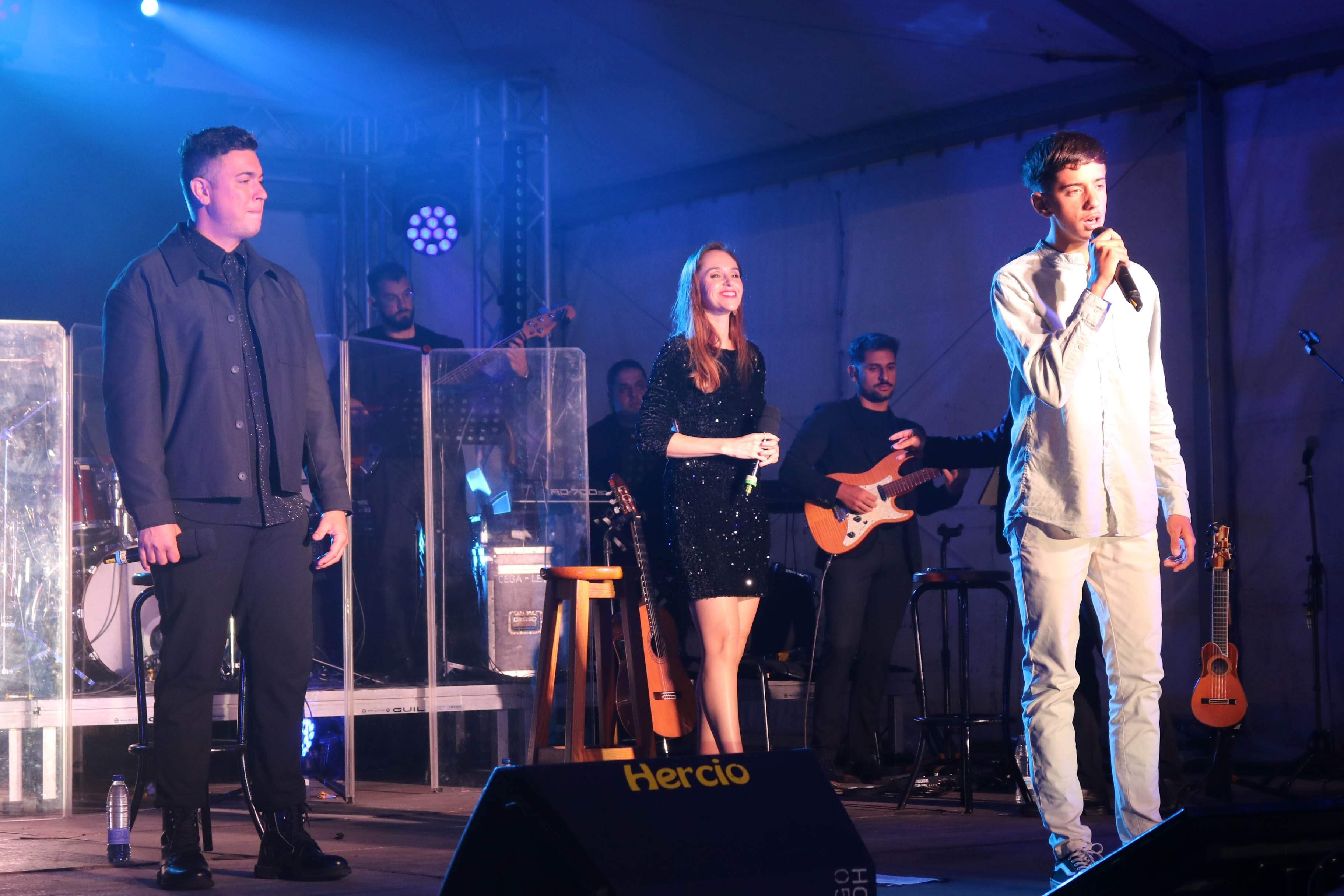 Los Cantadores y Shaila Dúrcal en Femés, 2025