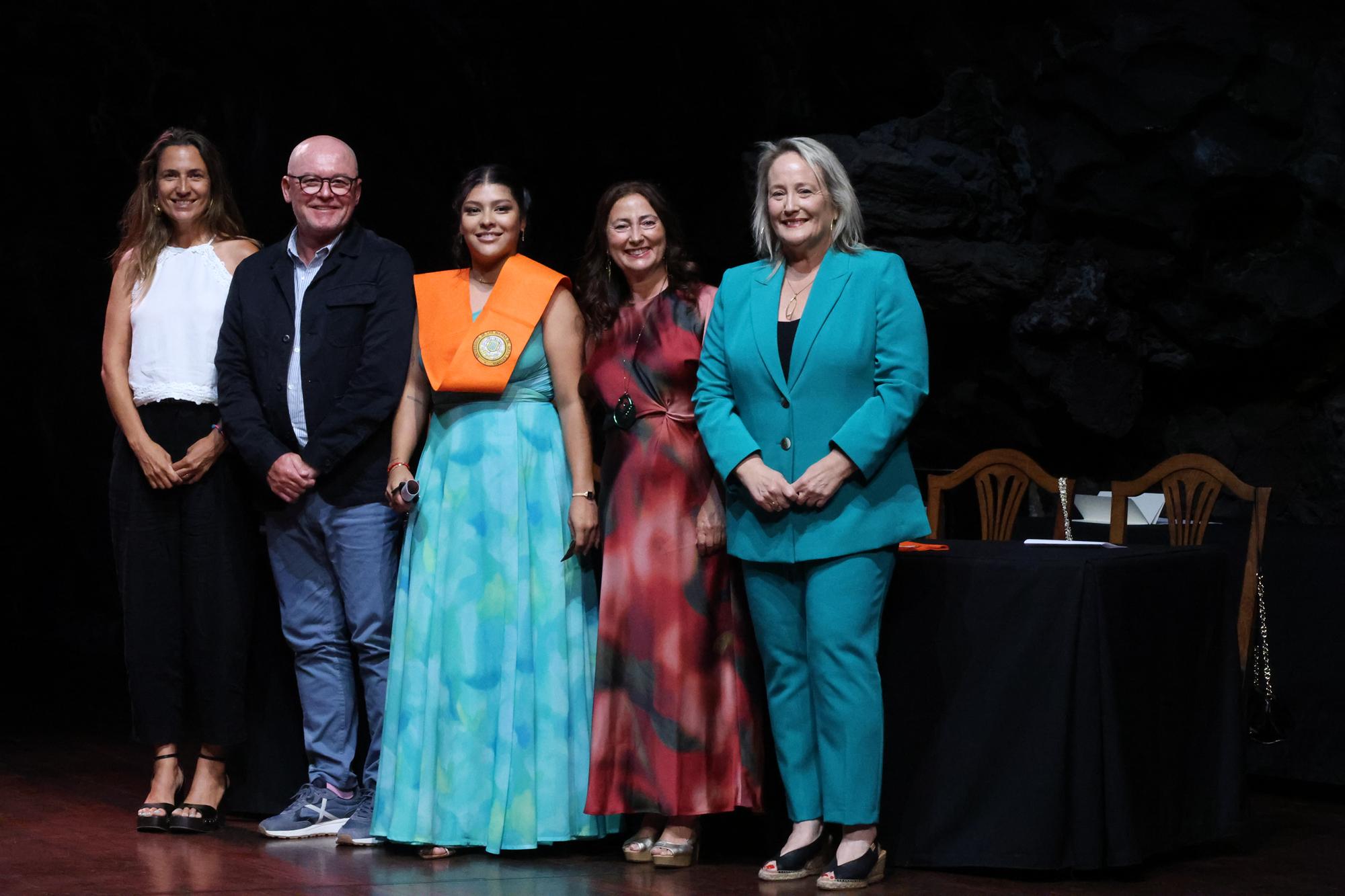 XV PROMOCIÓN GRADO EN TURISMO (26) XV PROMOCIÓN GRADO EN TURISMO (26)