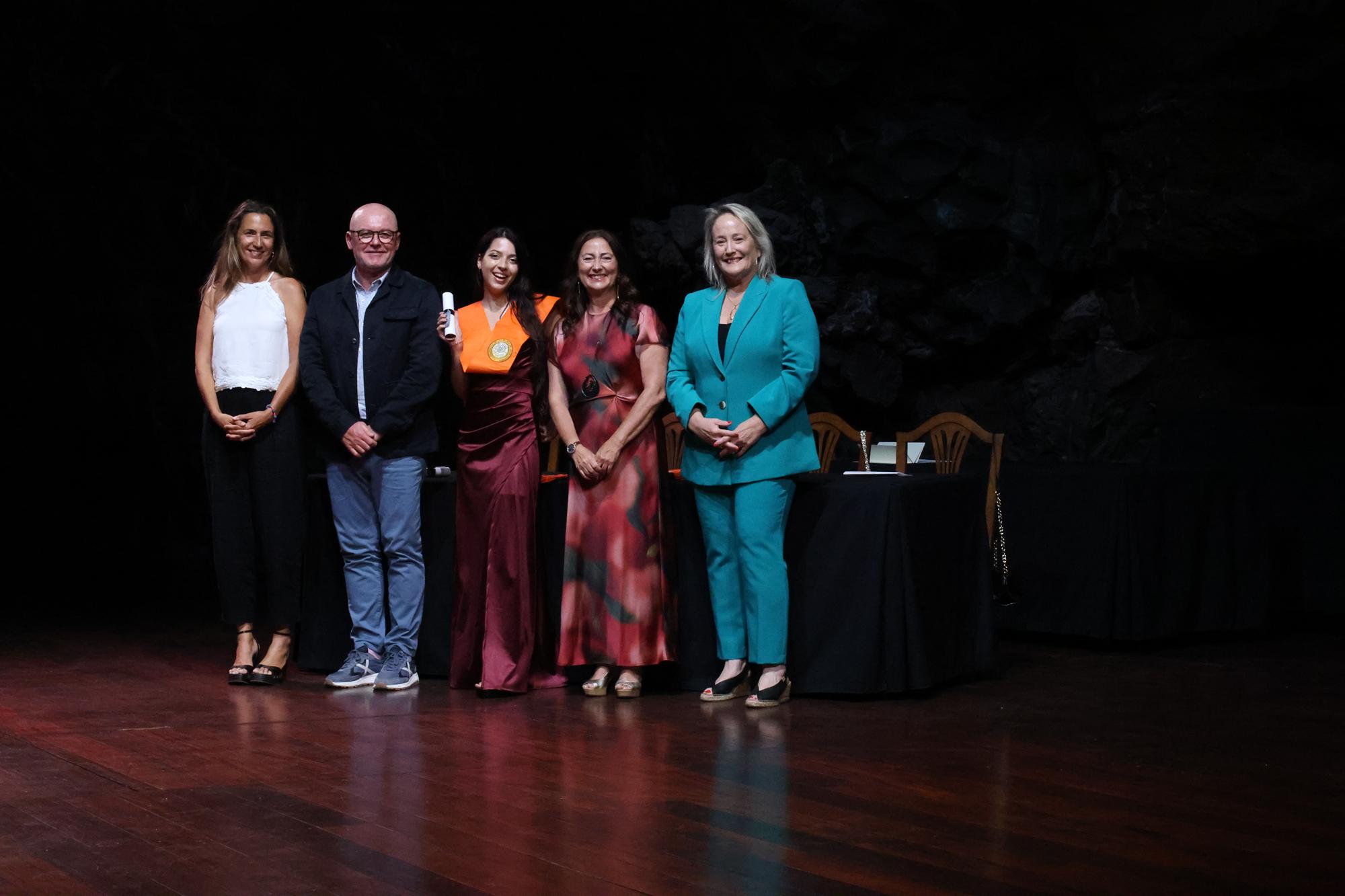 XV PROMOCIÓN GRADO EN TURISMO (31) XV PROMOCIÓN GRADO EN TURISMO (31)