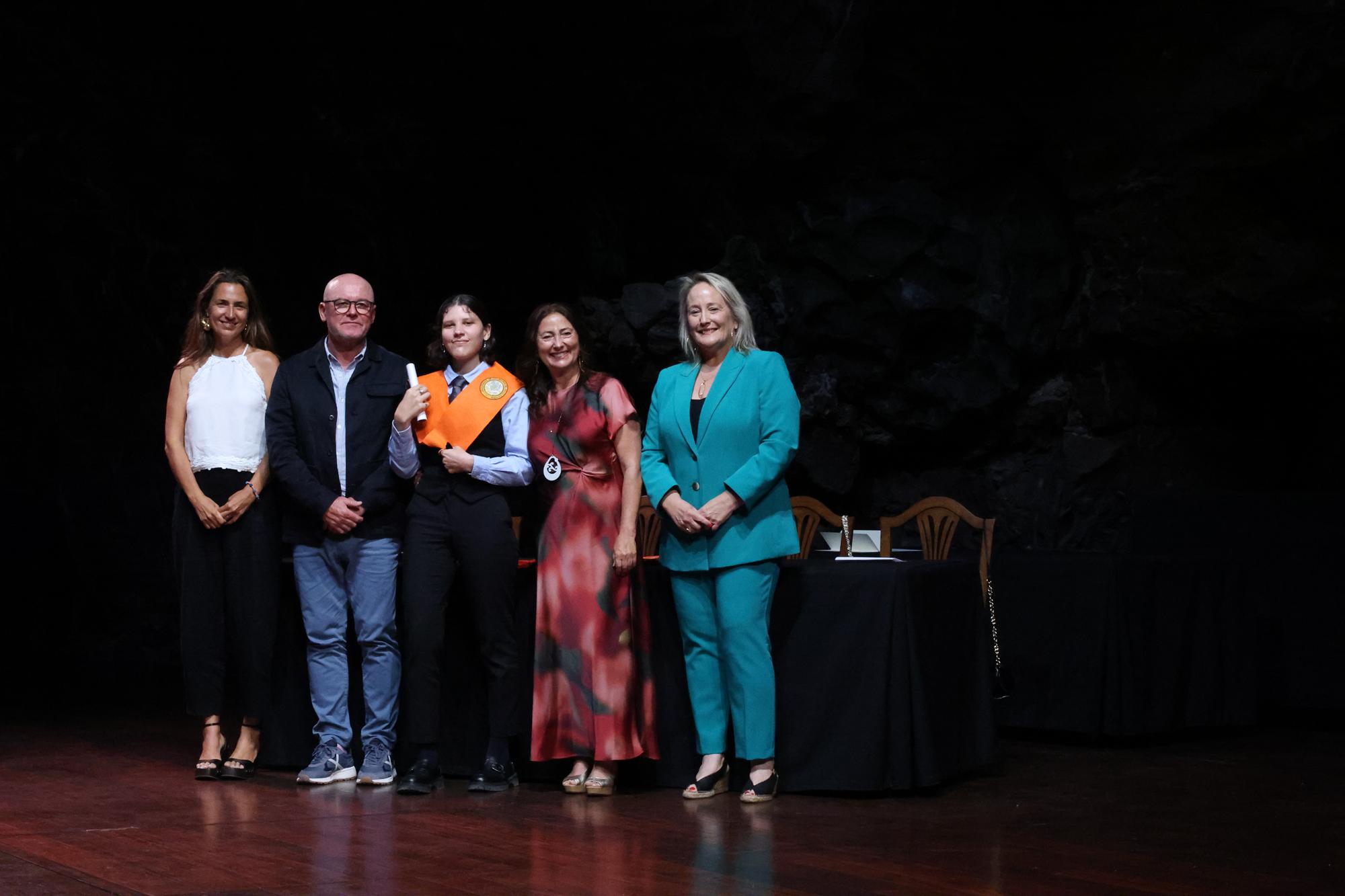 XV PROMOCIÓN GRADO EN TURISMO (34) XV PROMOCIÓN GRADO EN TURISMO (34)