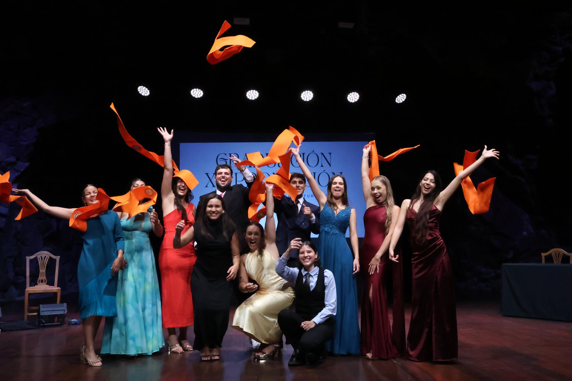 XV PROMOCIÓN GRADO EN TURISMO (47) XV PROMOCIÓN GRADO EN TURISMO (47)