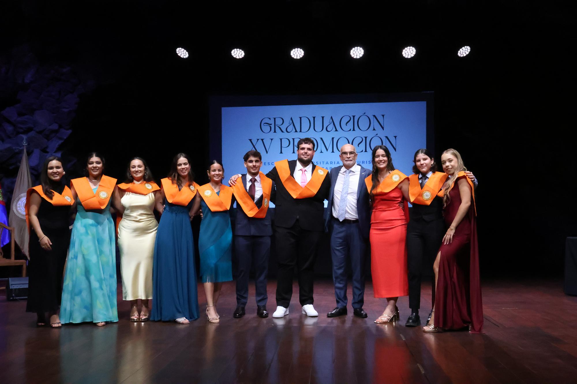 XV PROMOCIÓN GRADO EN TURISMO (49) XV PROMOCIÓN GRADO EN TURISMO (49)