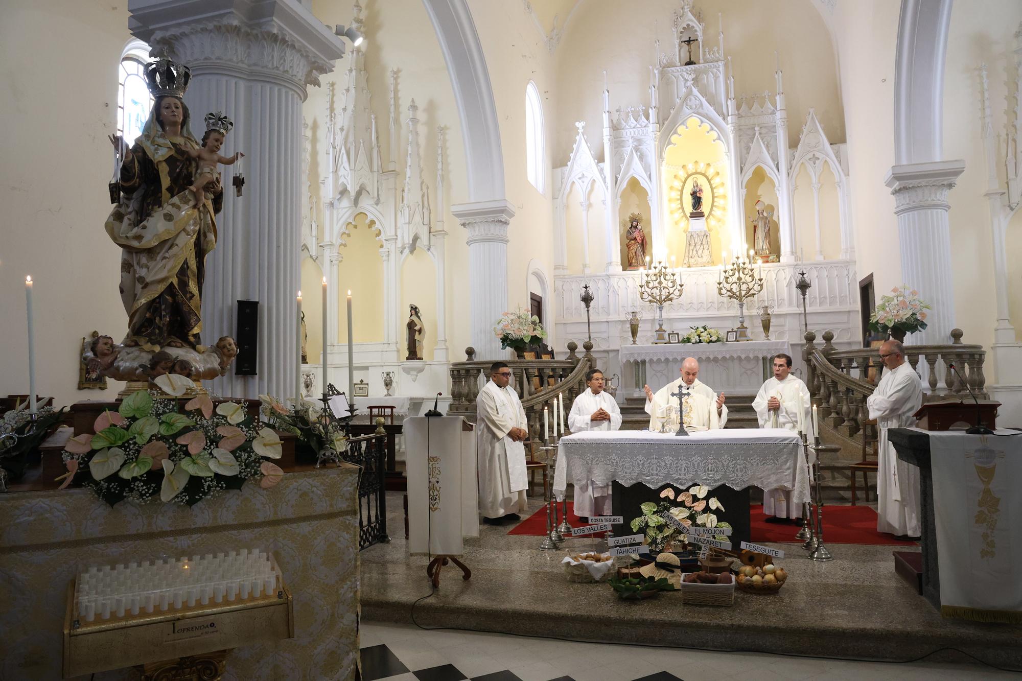 Procesión en honor a Nuestra Señora del Carmen de Teguise. Foto: La Voz