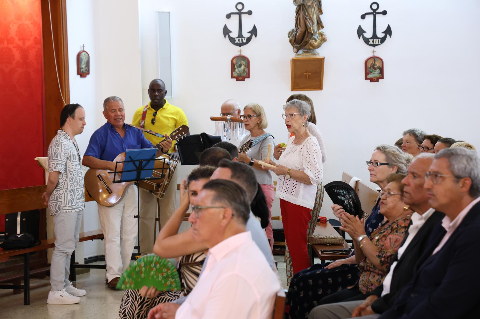 Procesión en honor a la Virgen del Carmen en Valterra